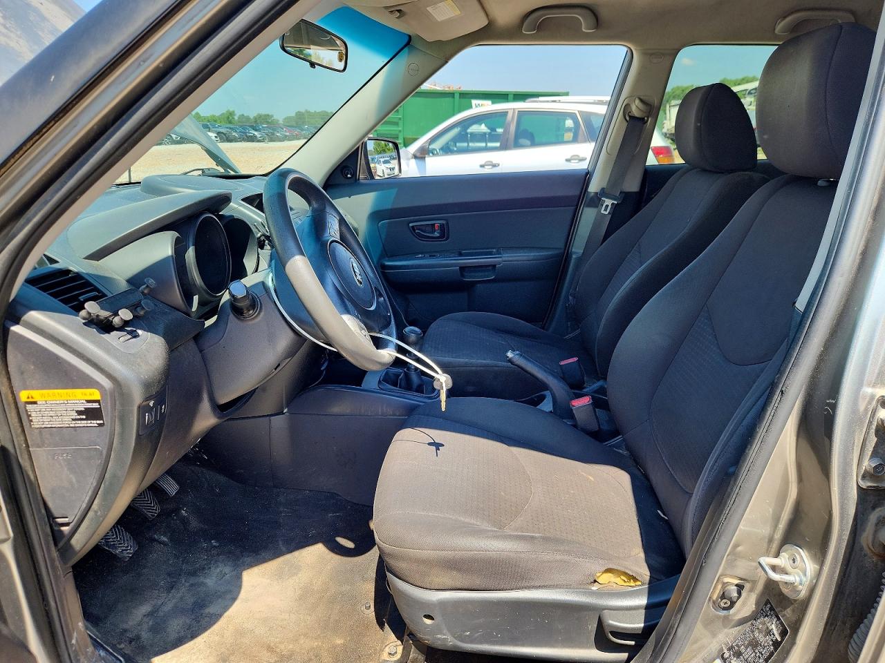 2013 Kia Soul Base Gray vin: KNDJT2A56D7500758
