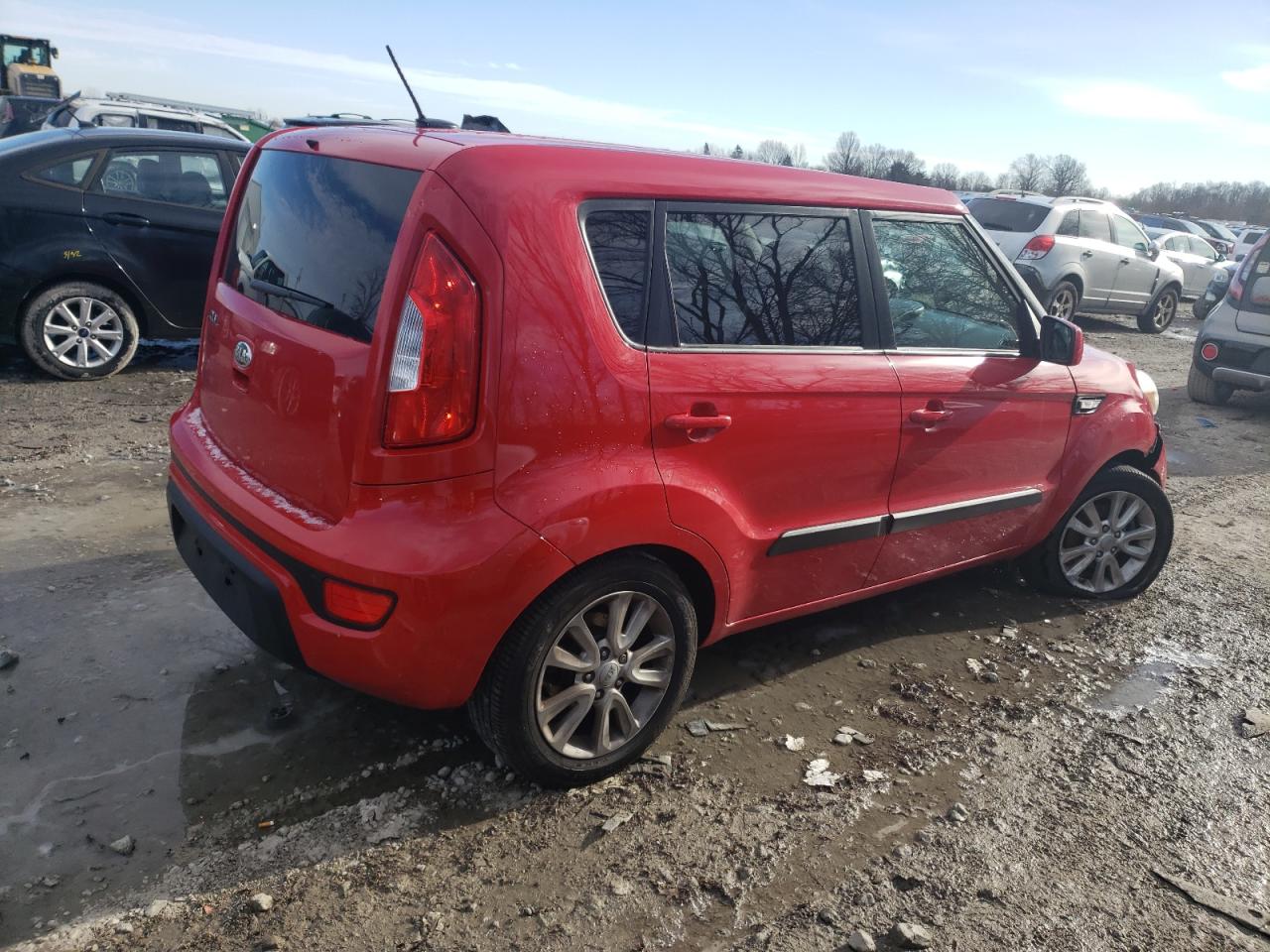 2013 Kia Soul Red vin: KNDJT2A56D7541892