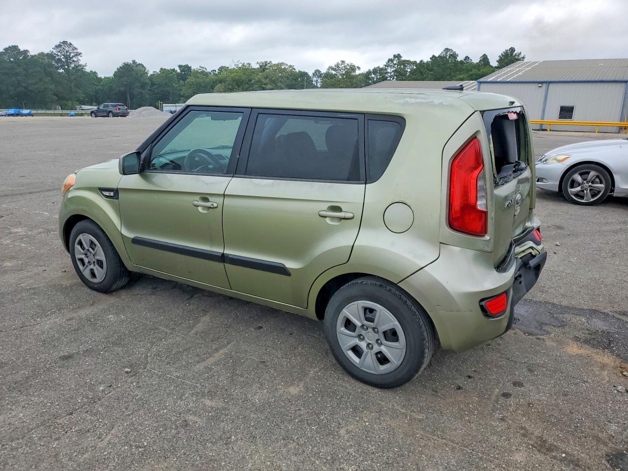 2013 Kia Soul Base Green vin: KNDJT2A56D7562371