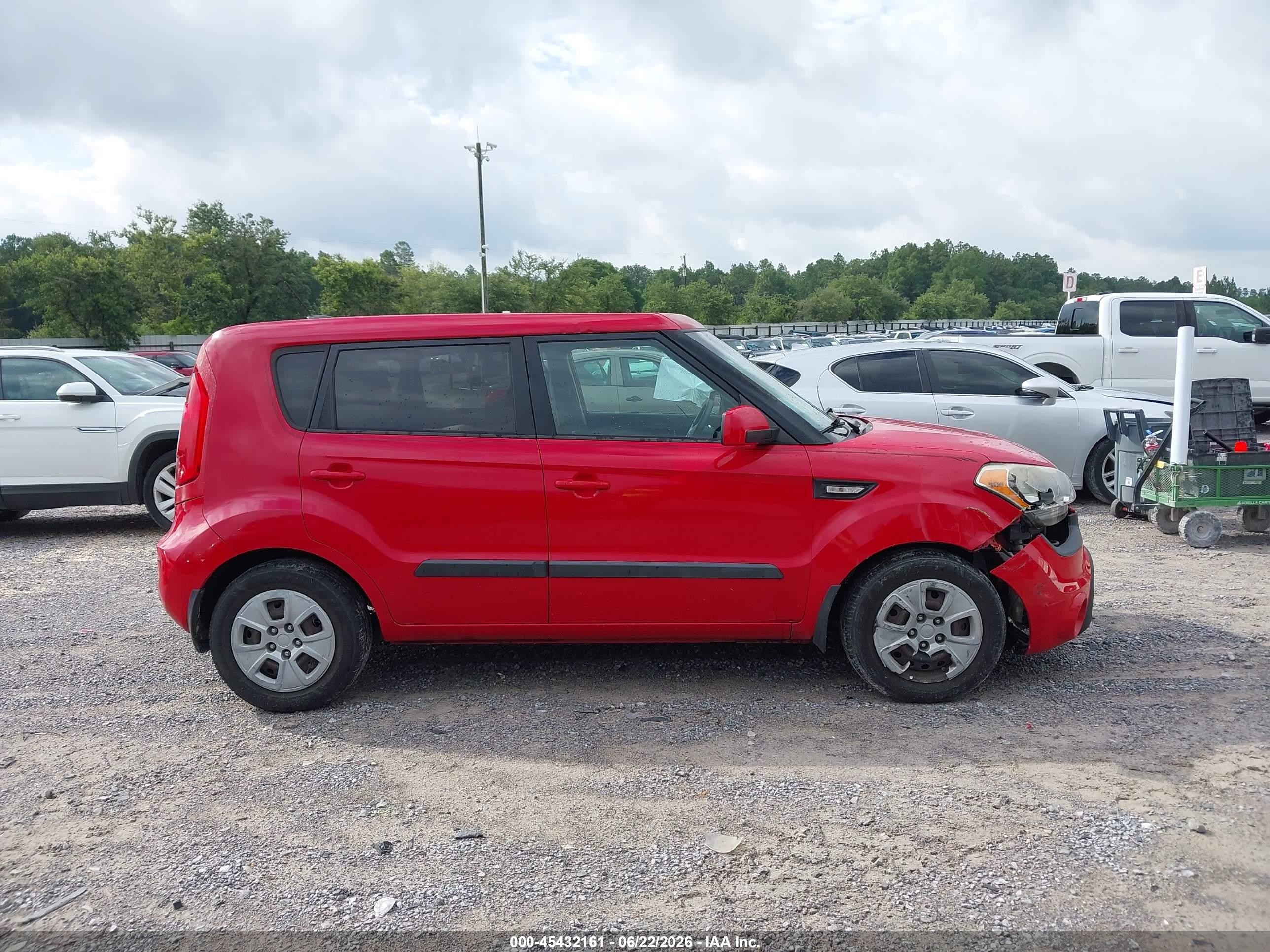 2013 Kia Soul   Red vin: KNDJT2A56D7624562