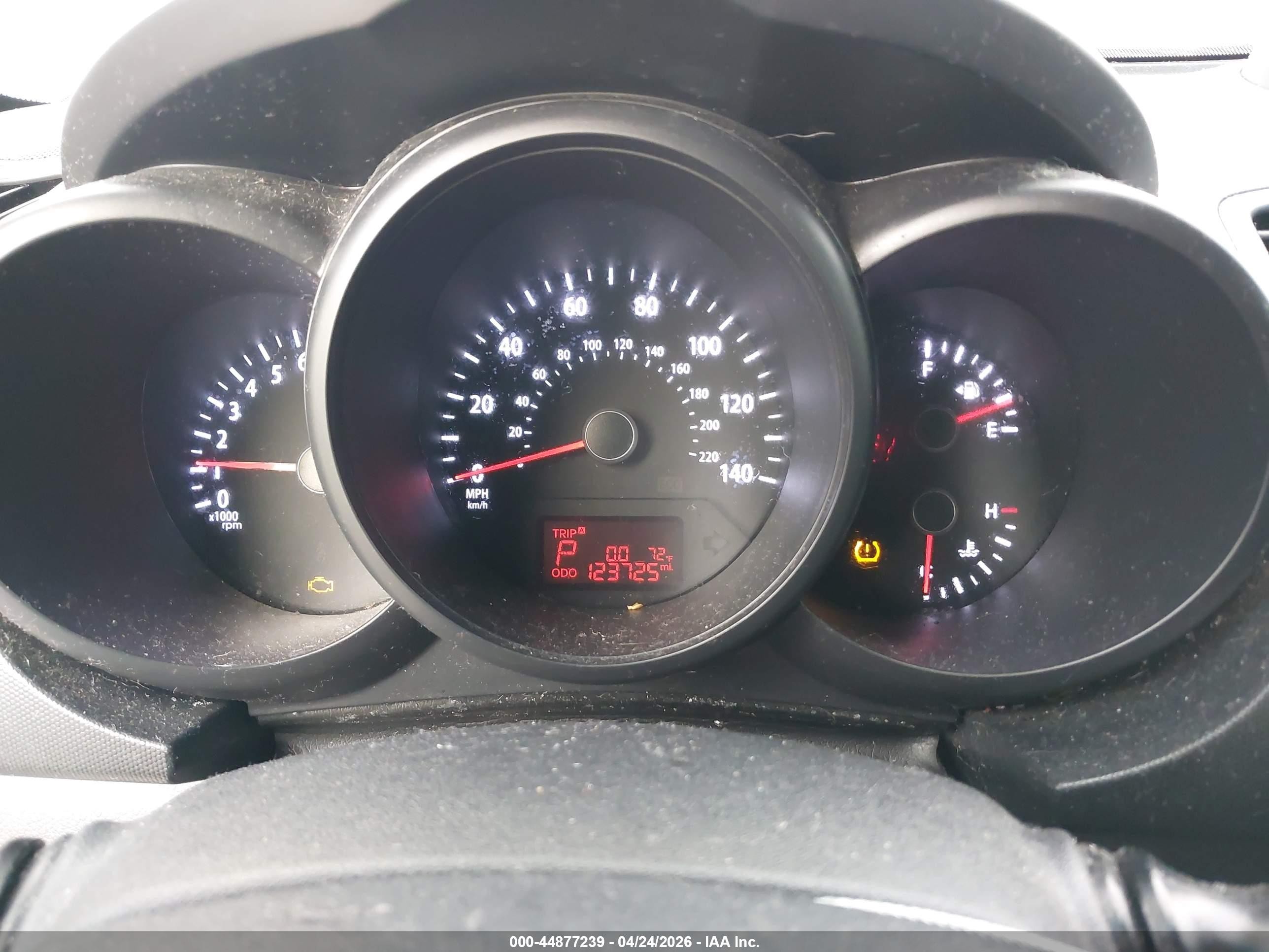 2013 Kia Soul   Silver vin: KNDJT2A56D7774896