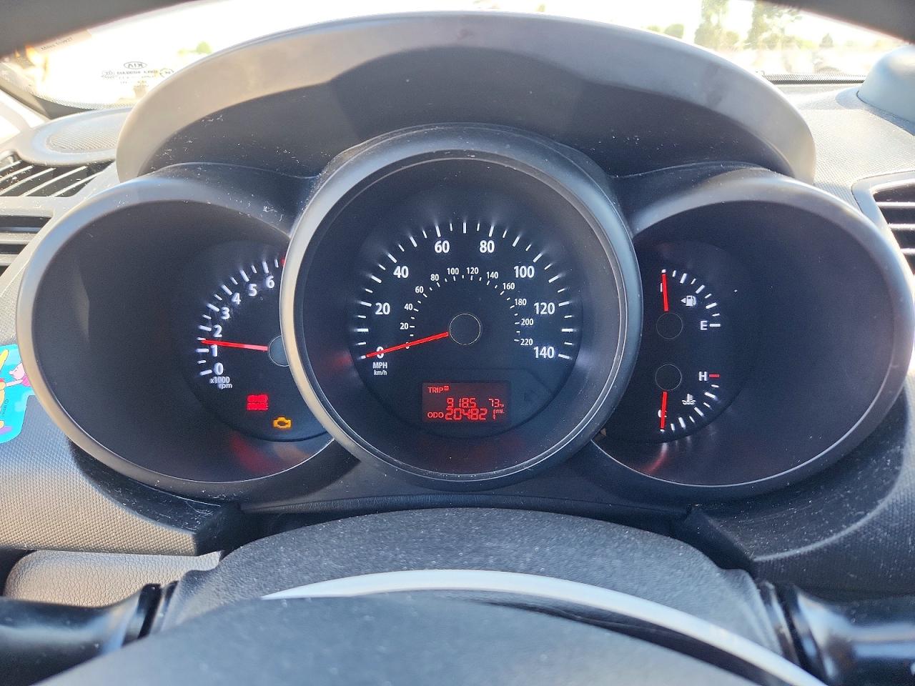 2013 Kia Soul Base Silver vin: KNDJT2A56D7774932