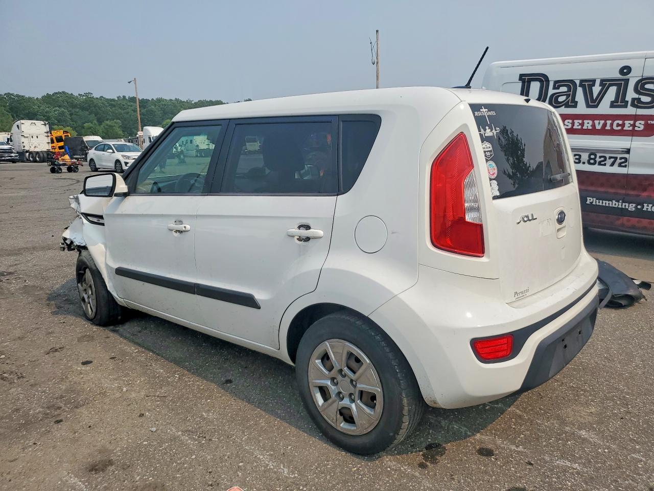 2012 Kia Soul Base Белый vin: KNDJT2A57C7456025