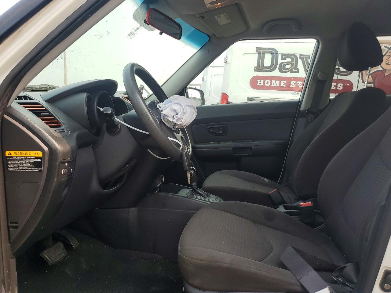2012 Kia Soul Base Белый vin: KNDJT2A57C7456025