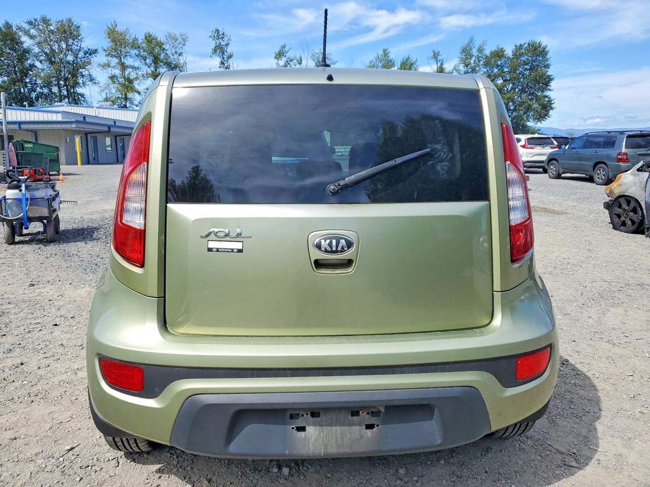 2013 Kia Soul Base Green vin: KNDJT2A57D7511736