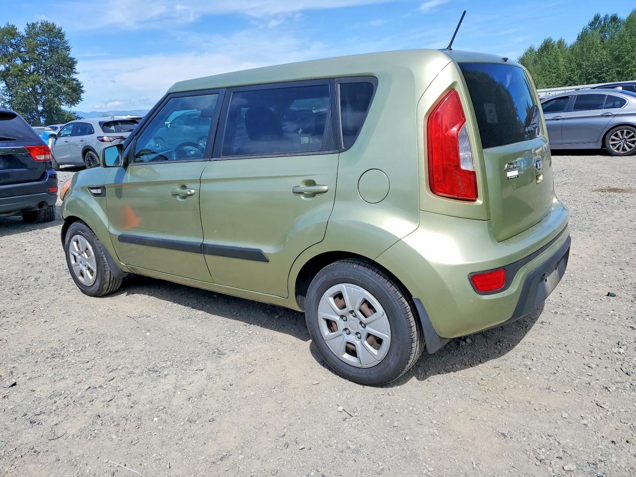 2013 Kia Soul Base Green vin: KNDJT2A57D7511736