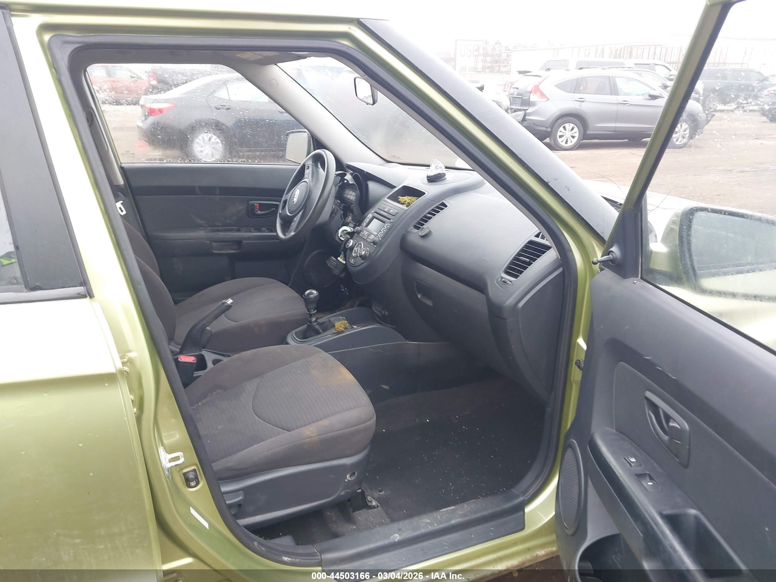 2013 Kia Soul   Green vin: KNDJT2A57D7576683