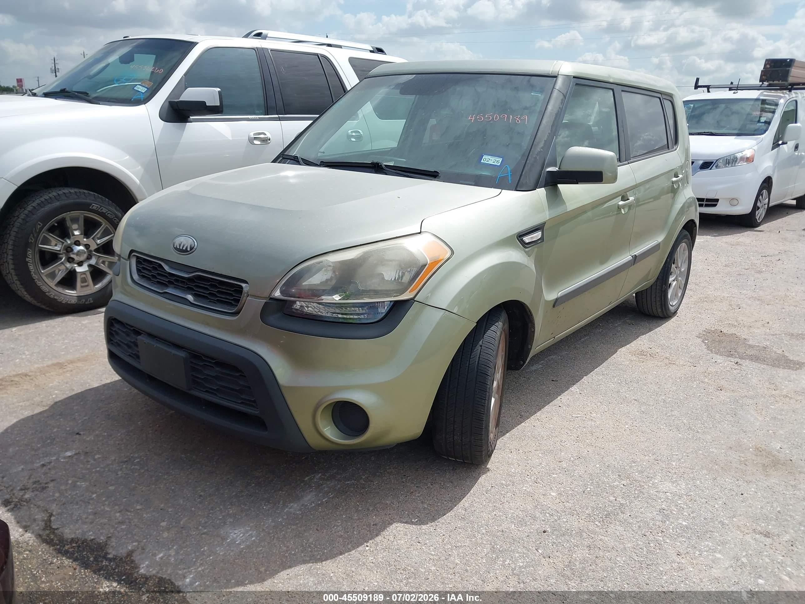 2013 Kia Soul   Зеленый vin: KNDJT2A57D7603977