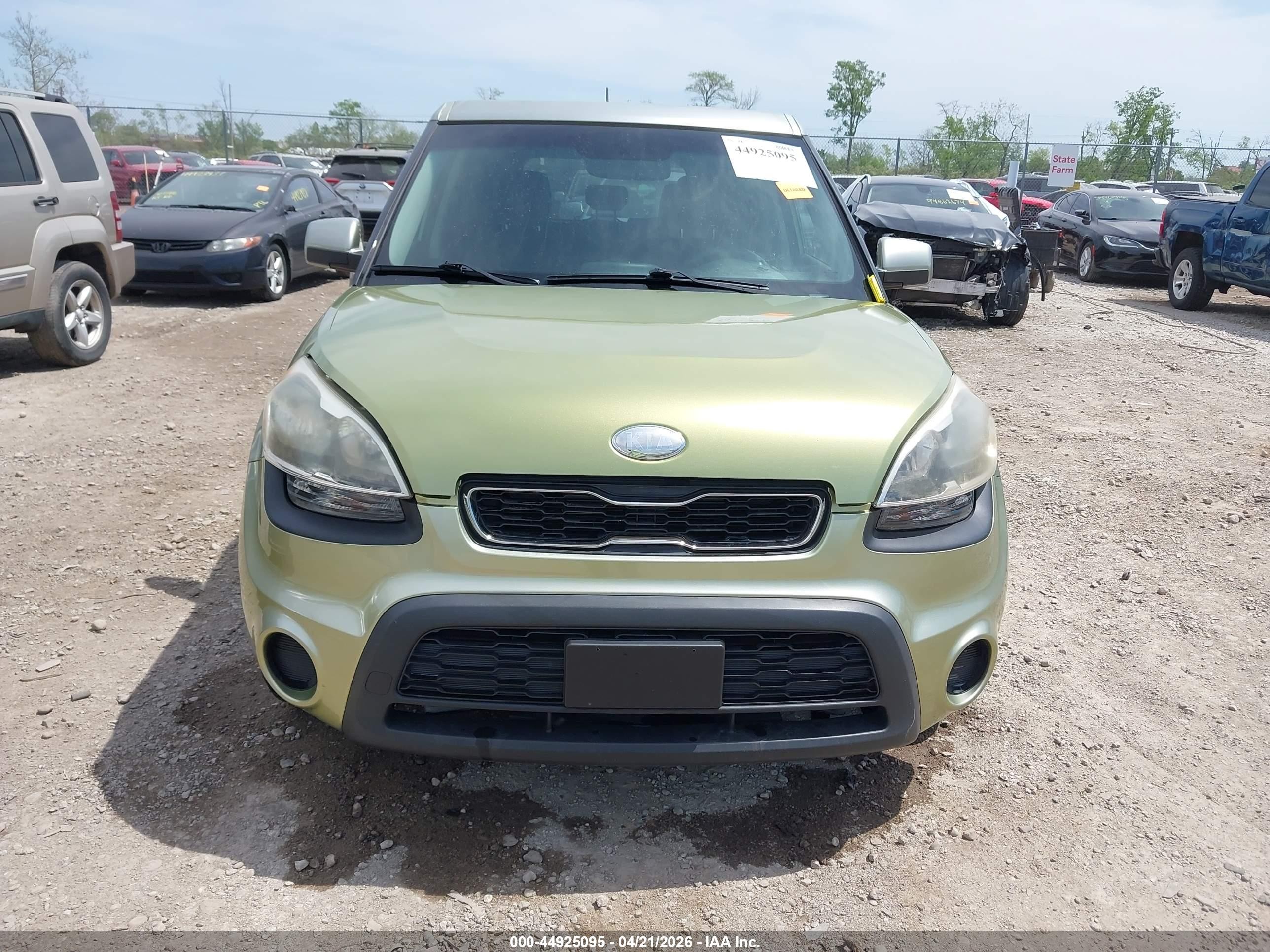 2013 Kia Soul   Green vin: KNDJT2A57D7612372