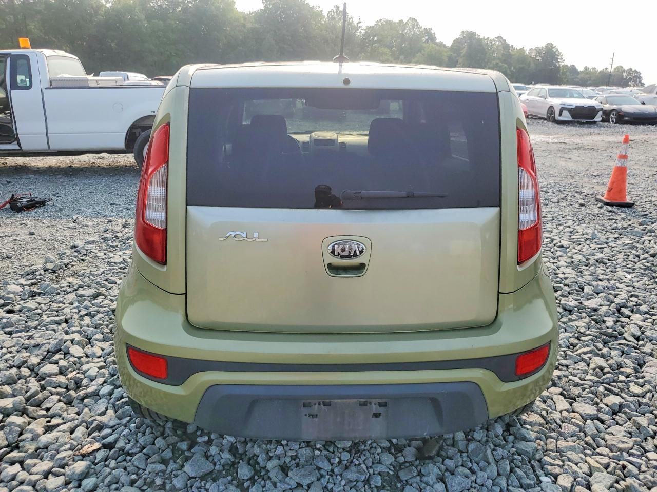 2013 Kia Soul Base Green vin: KNDJT2A57D7615286