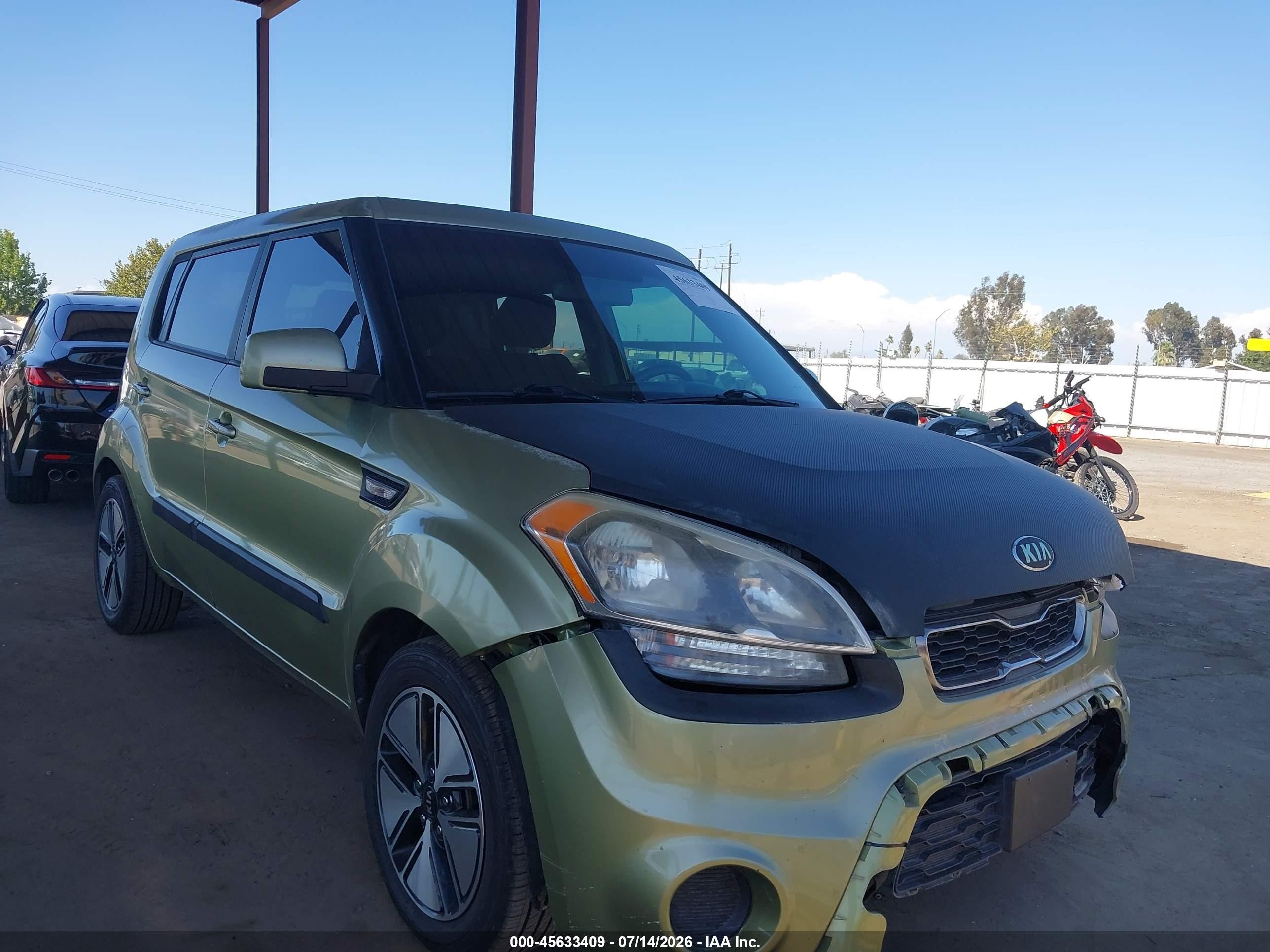 2013 Kia Soul   Green vin: KNDJT2A57D7624277
