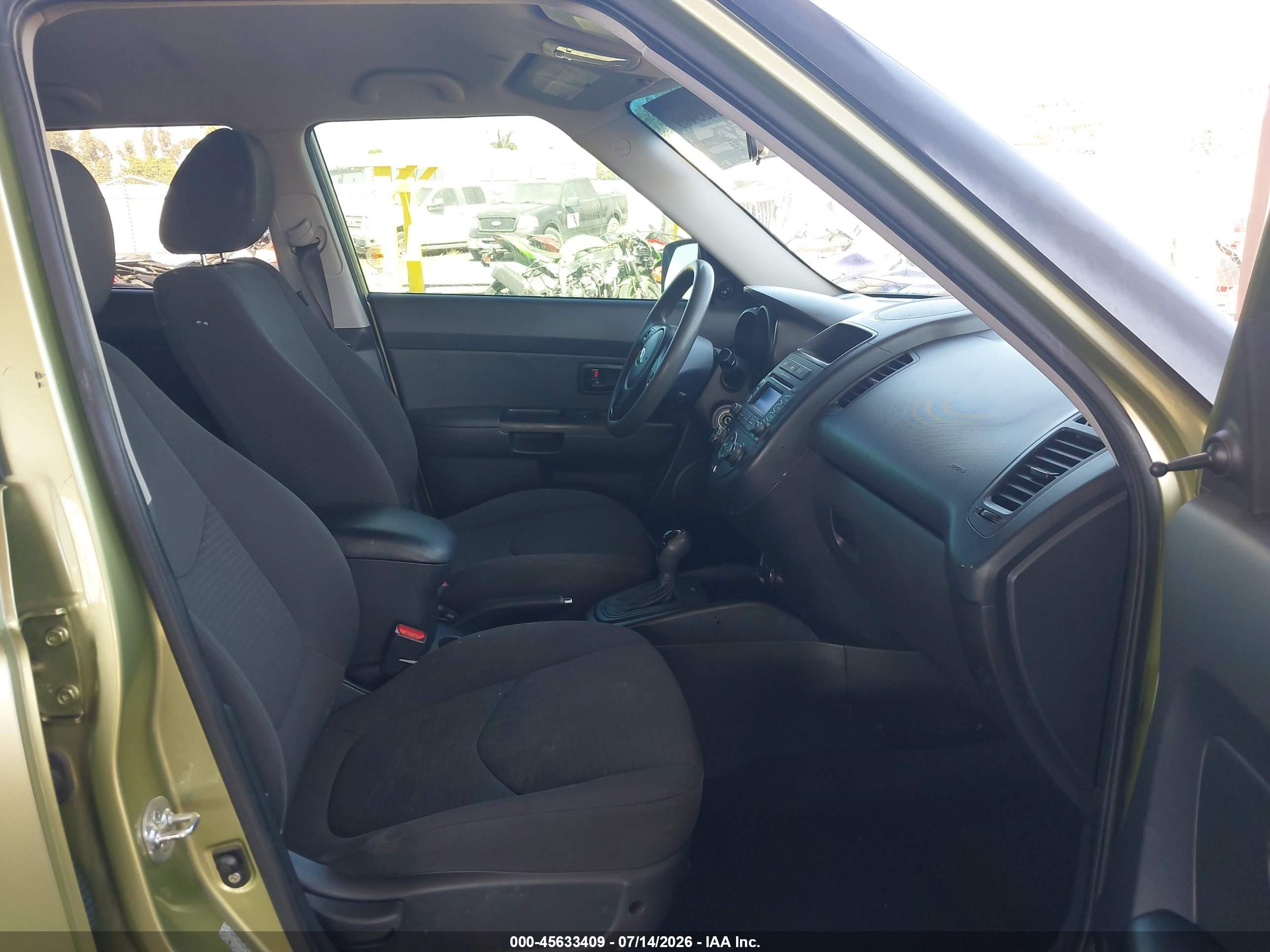 2013 Kia Soul   Зеленый vin: KNDJT2A57D7624277