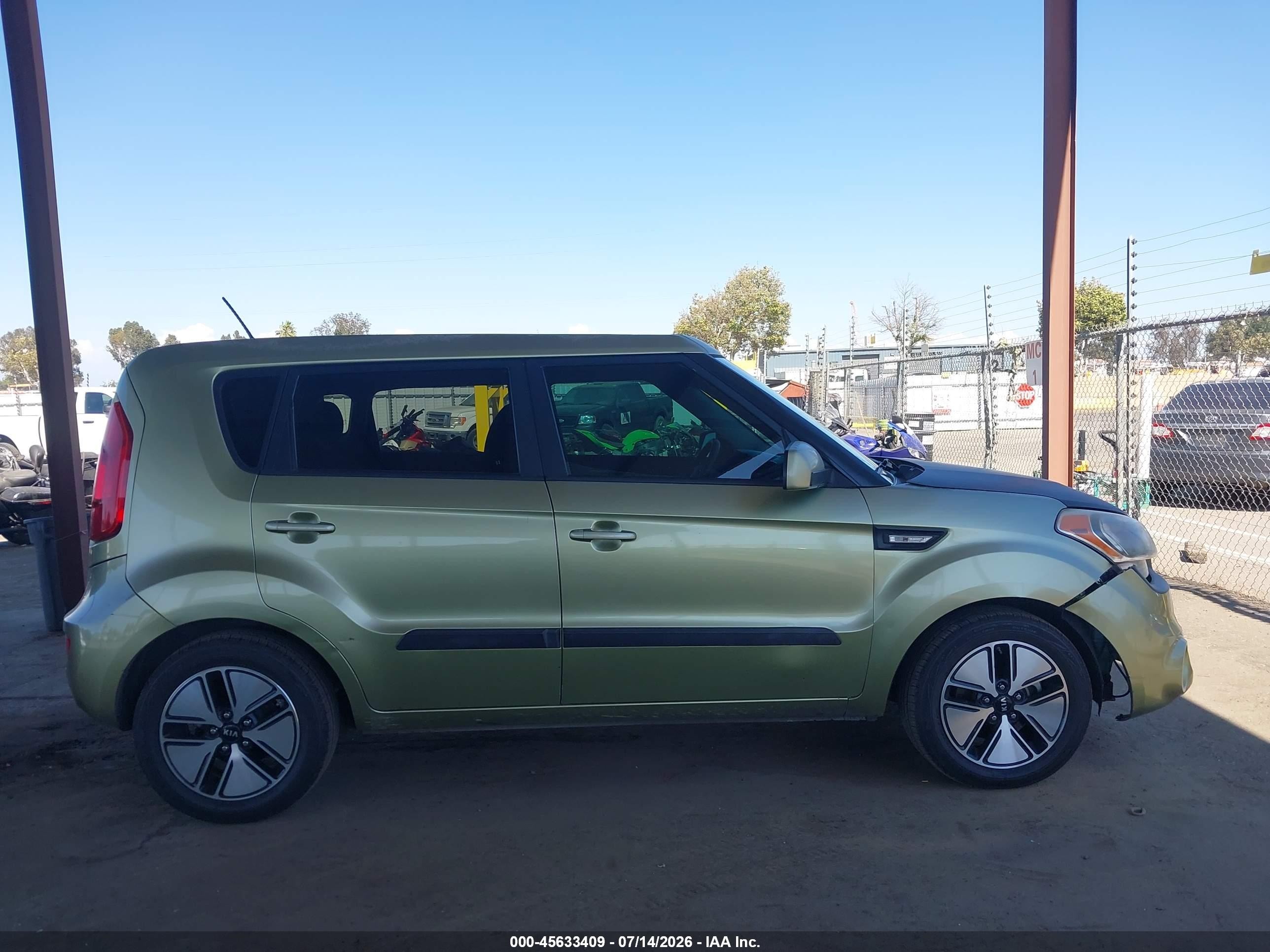 2013 Kia Soul   Зеленый vin: KNDJT2A57D7624277