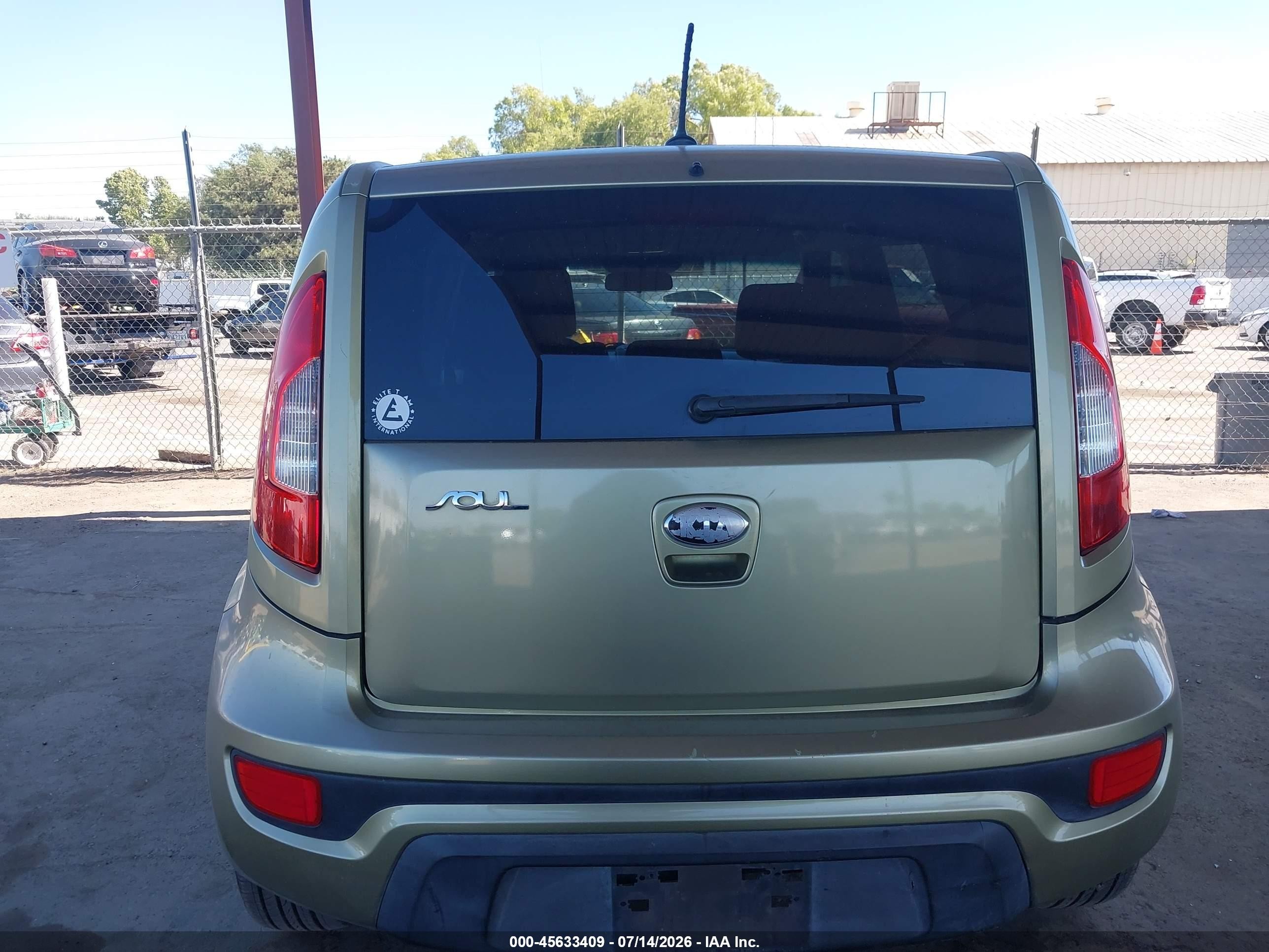 2013 Kia Soul   Зеленый vin: KNDJT2A57D7624277