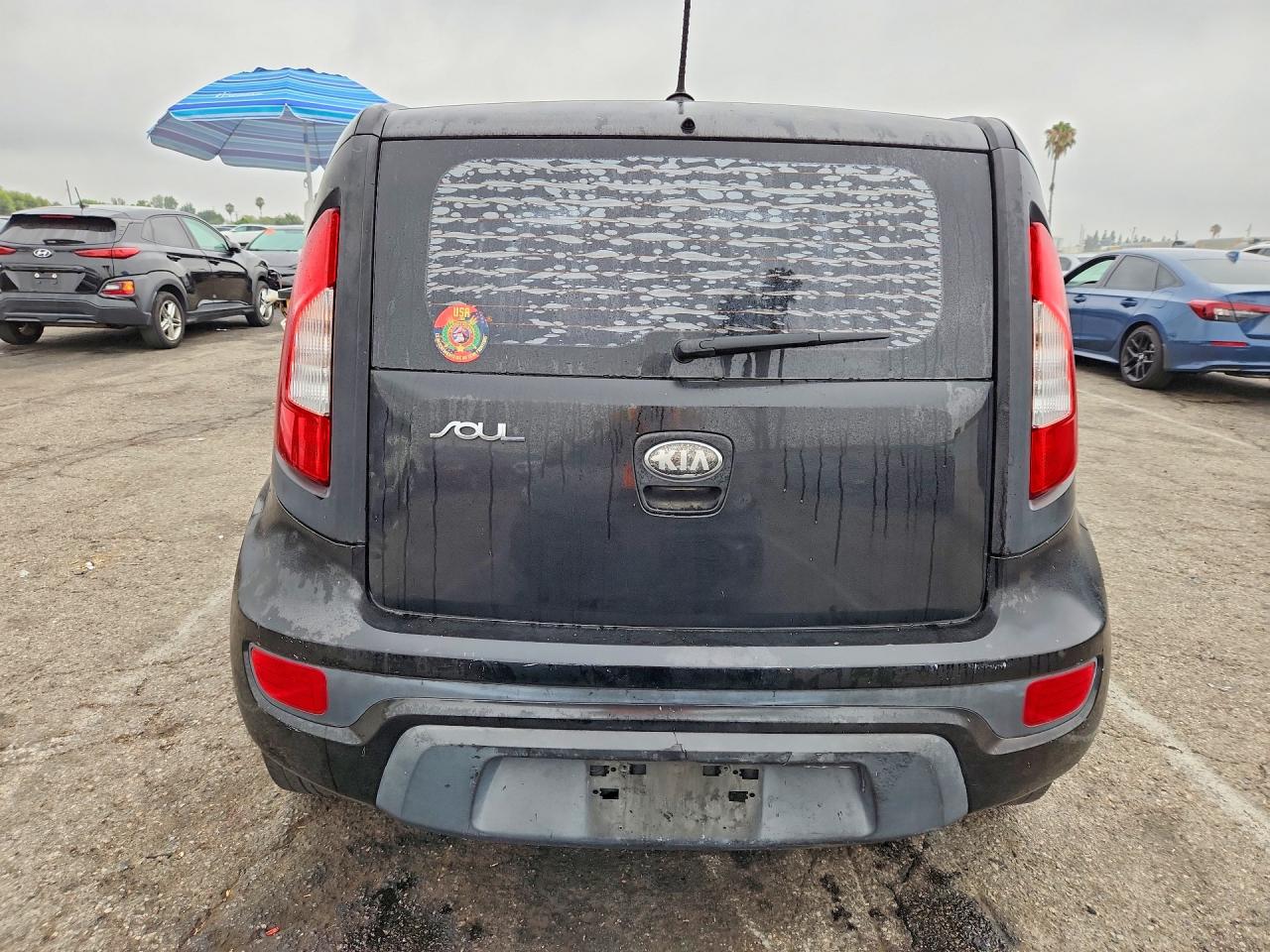 2013 Kia Soul Base Black vin: KNDJT2A57D7752177