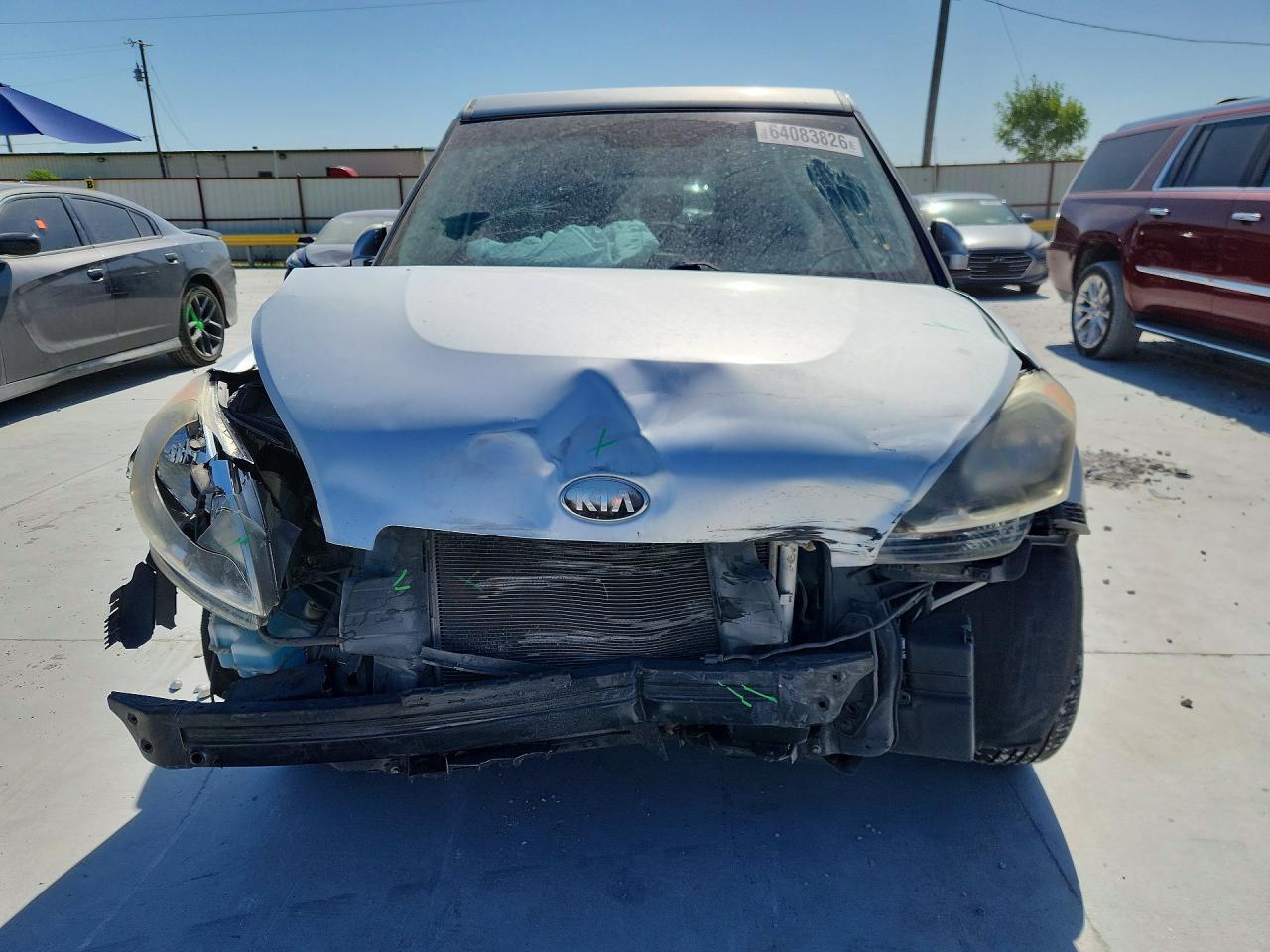 2013 Kia Soul Base Silver vin: KNDJT2A57D7754351