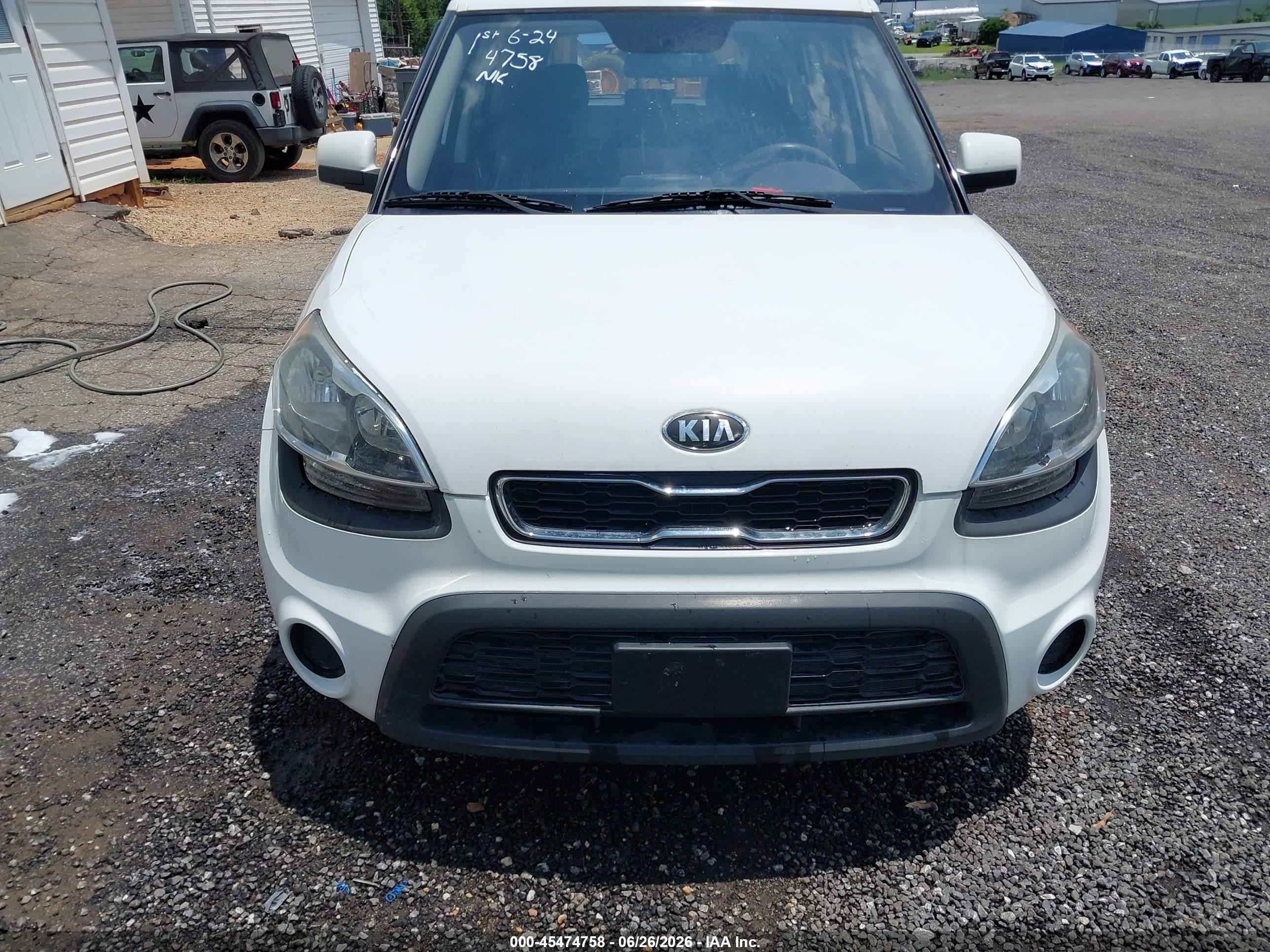 2013 Kia Soul   Белый vin: KNDJT2A57D7768797