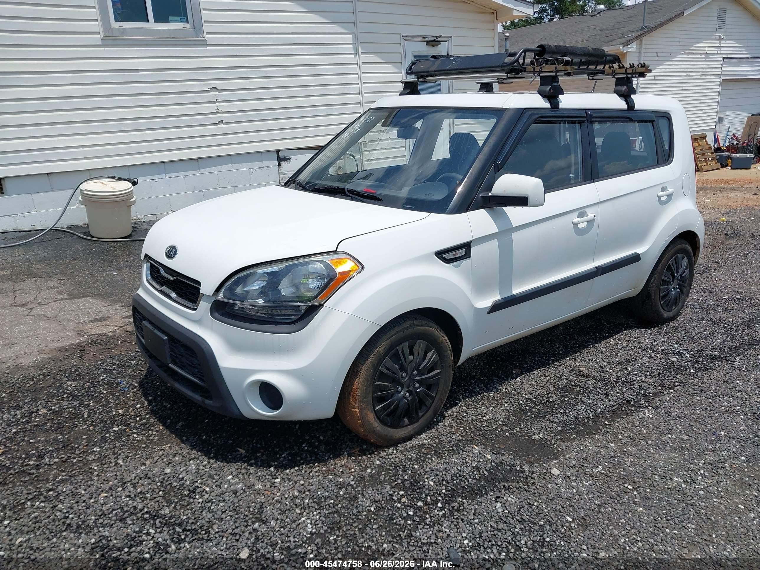 2013 Kia Soul   Белый vin: KNDJT2A57D7768797