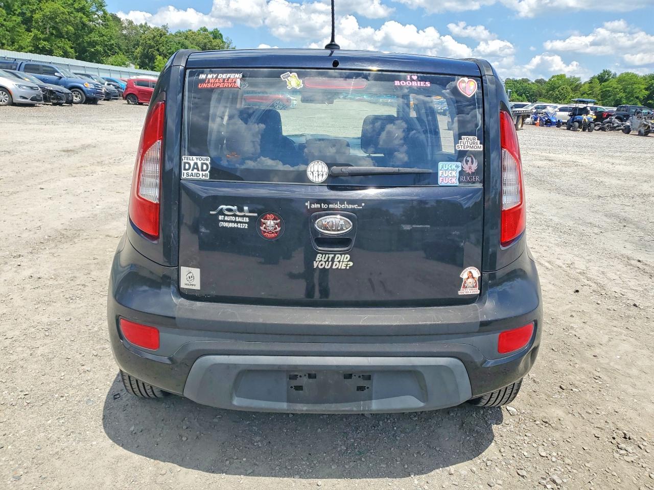2012 Kia Soul Base Black vin: KNDJT2A58C7354023