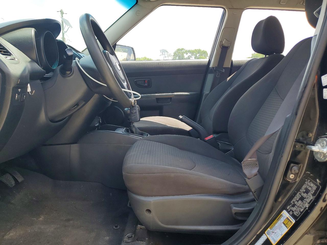 2012 Kia Soul Base Black vin: KNDJT2A58C7354023