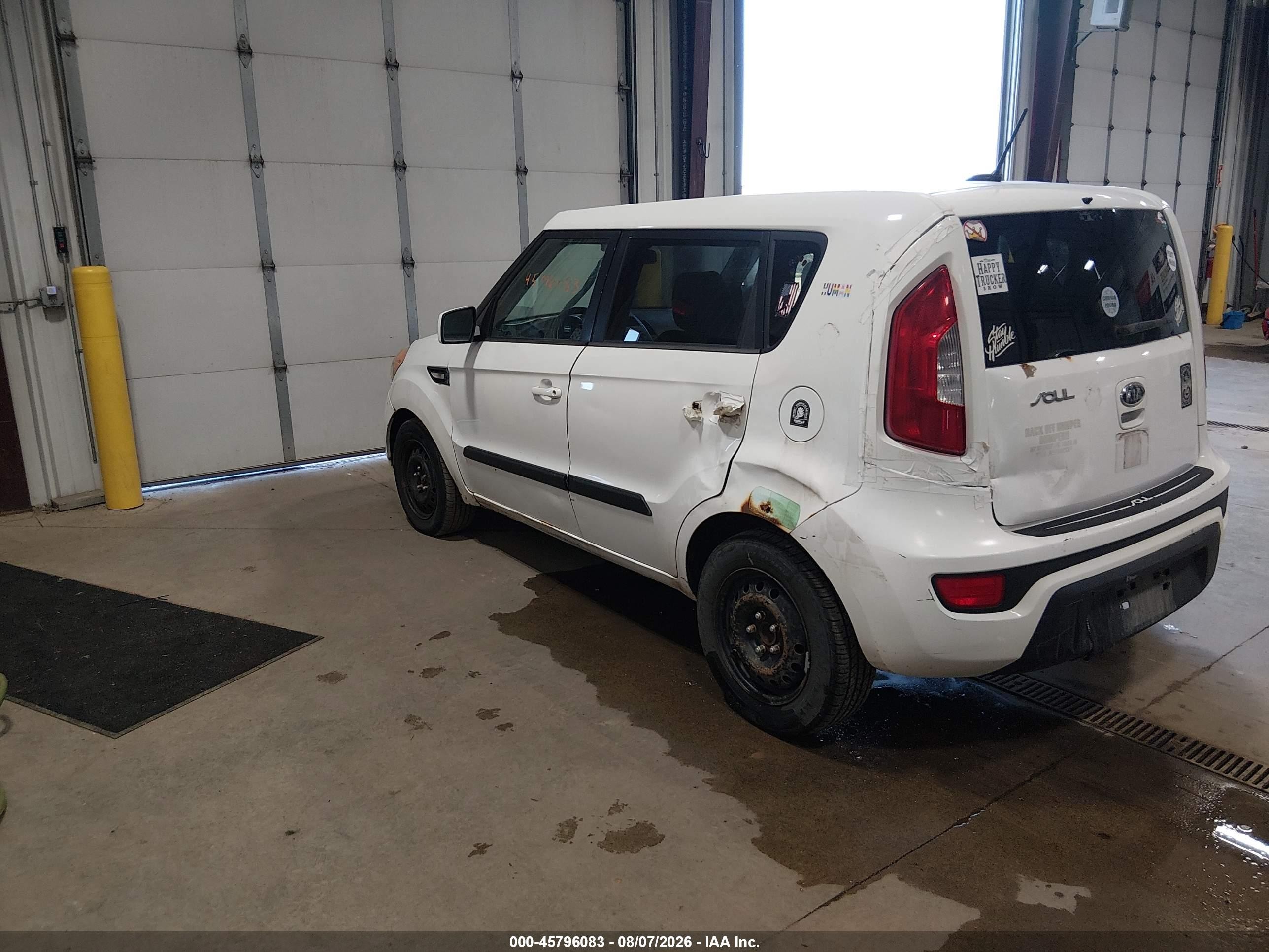2012 Kia Soul   White vin: KNDJT2A58C7436866