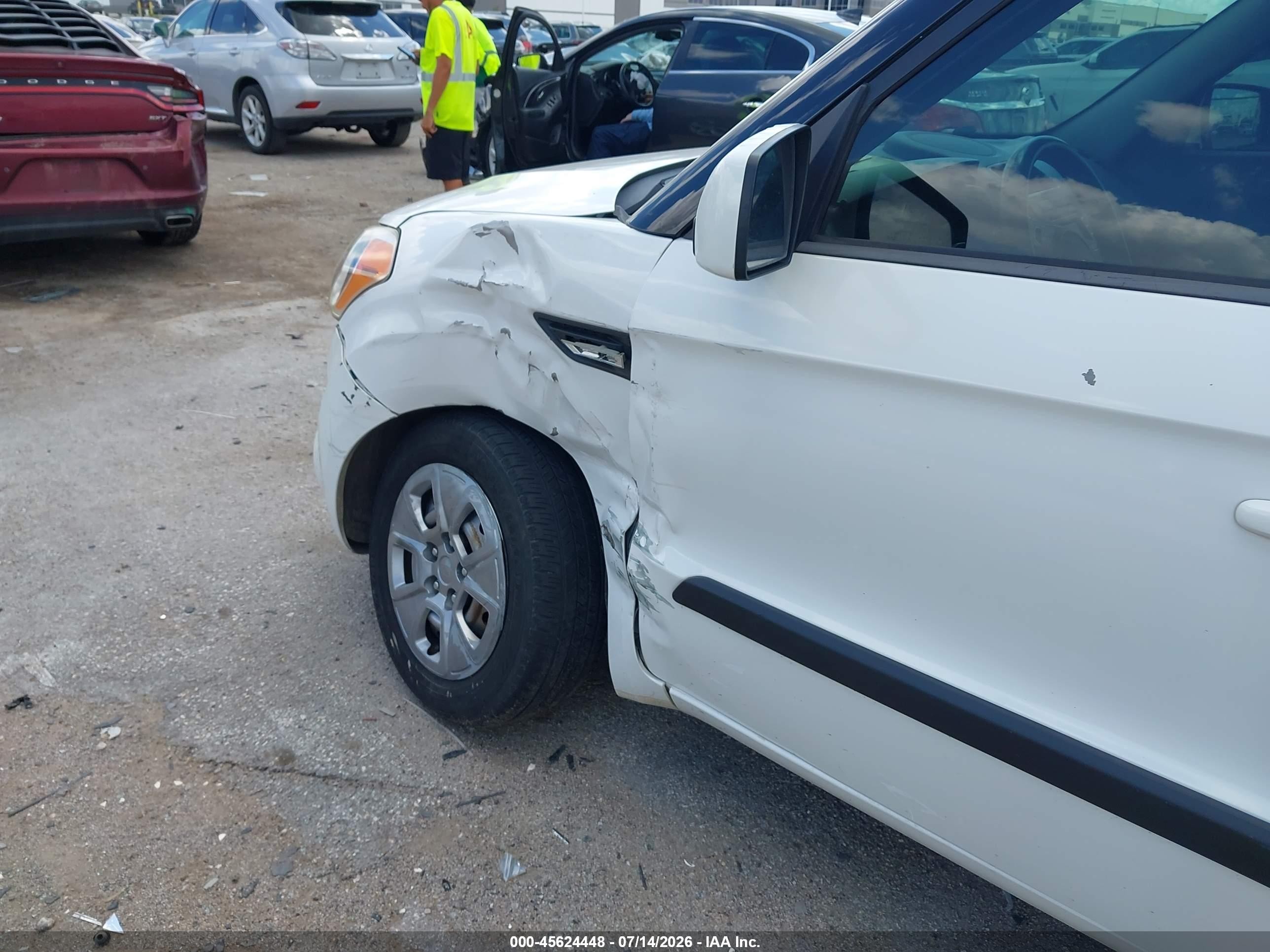 2012 Kia Soul   Белый vin: KNDJT2A58C7453294