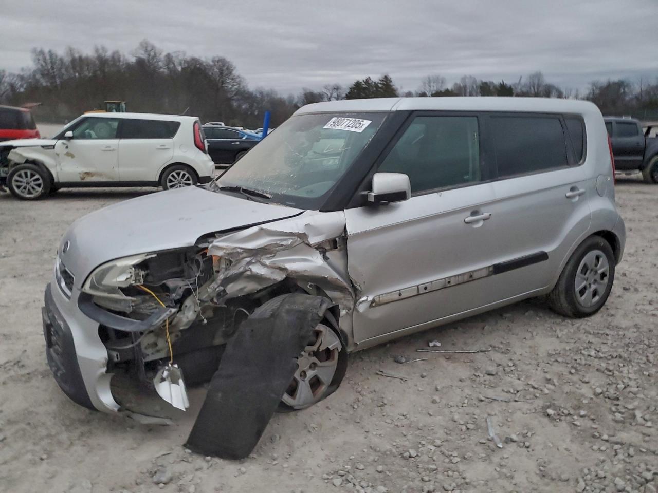 2012 Kia Soul Base Silver vin: KNDJT2A58C7459077