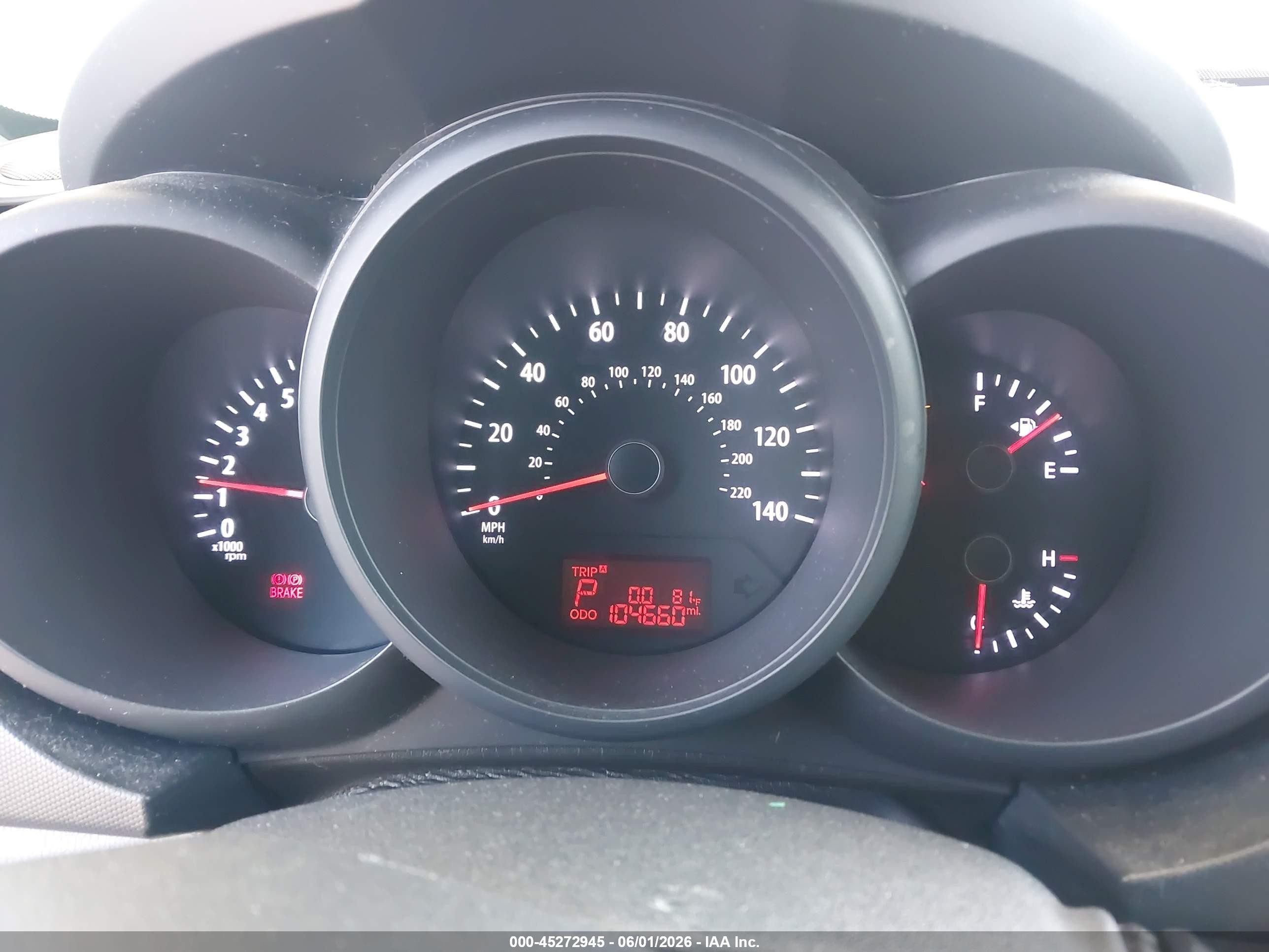 2012 Kia Soul   White vin: KNDJT2A58C7477787