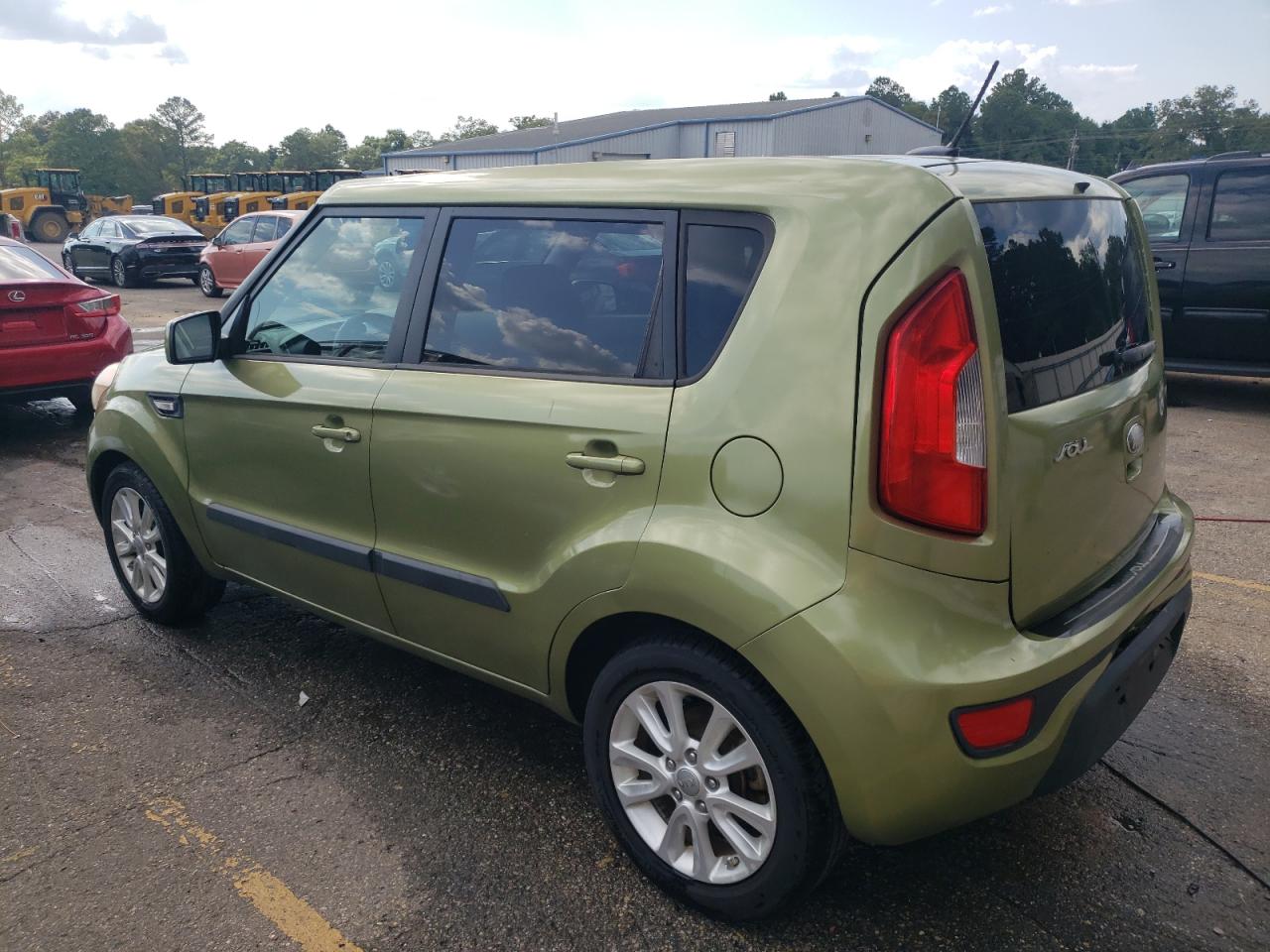 2013 Kia Soul Green vin: KNDJT2A58D7482215