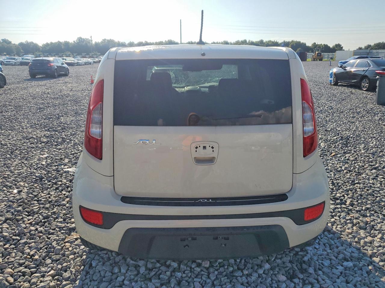 2013 Kia Soul Base Бежевый vin: KNDJT2A58D7505217