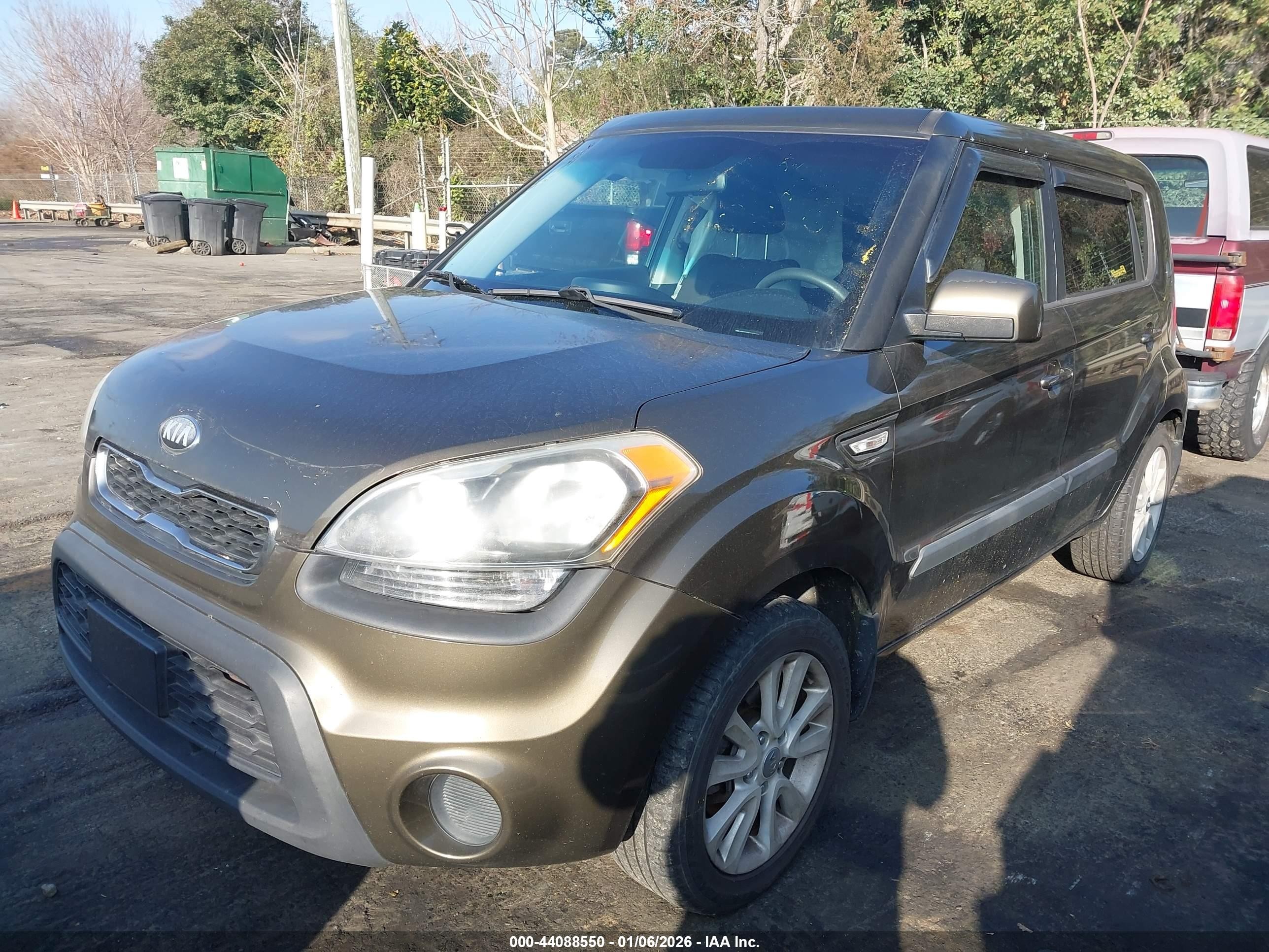 2013 Kia Soul   Brown vin: KNDJT2A58D7572495