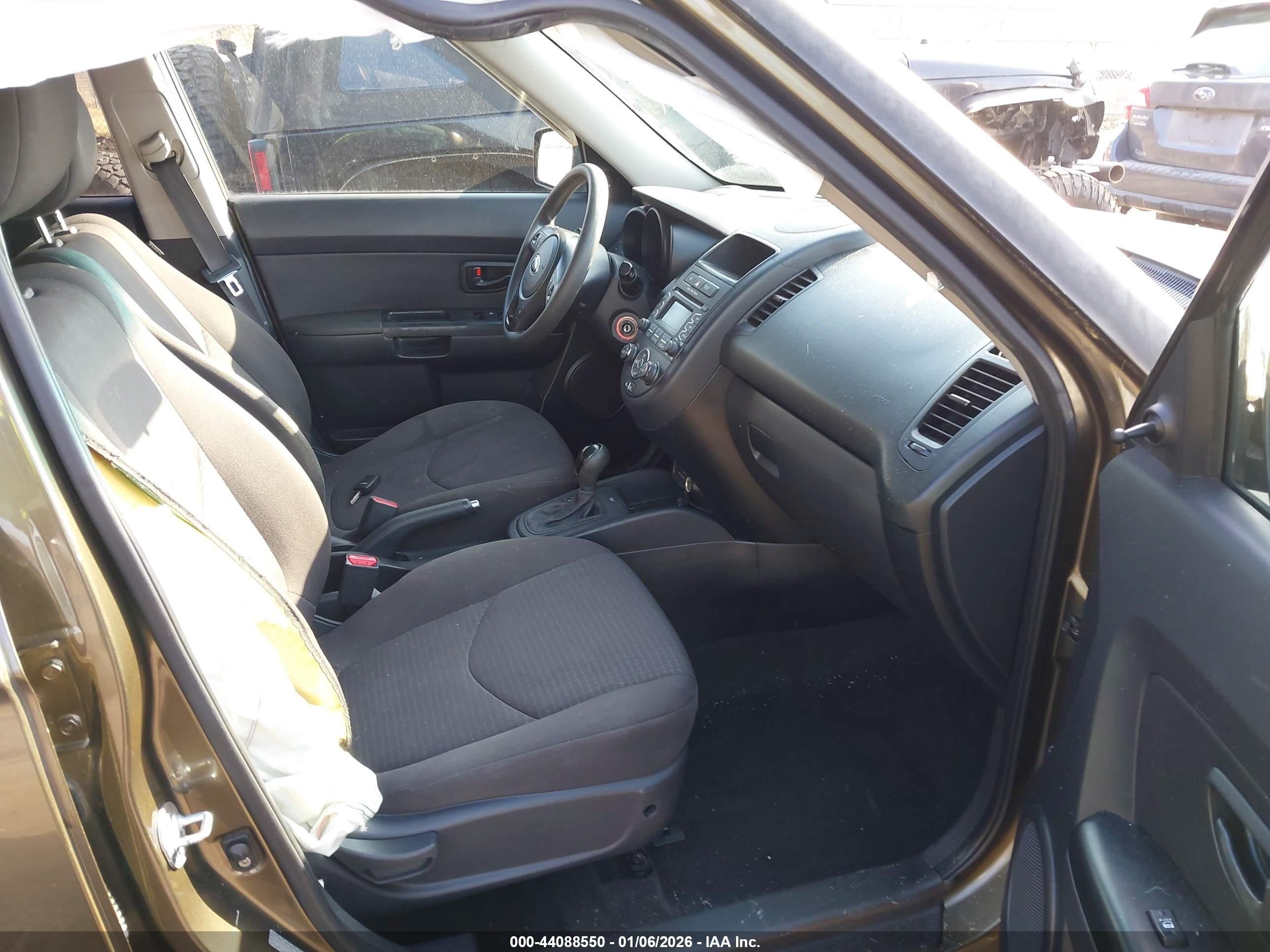 2013 Kia Soul   Brown vin: KNDJT2A58D7572495
