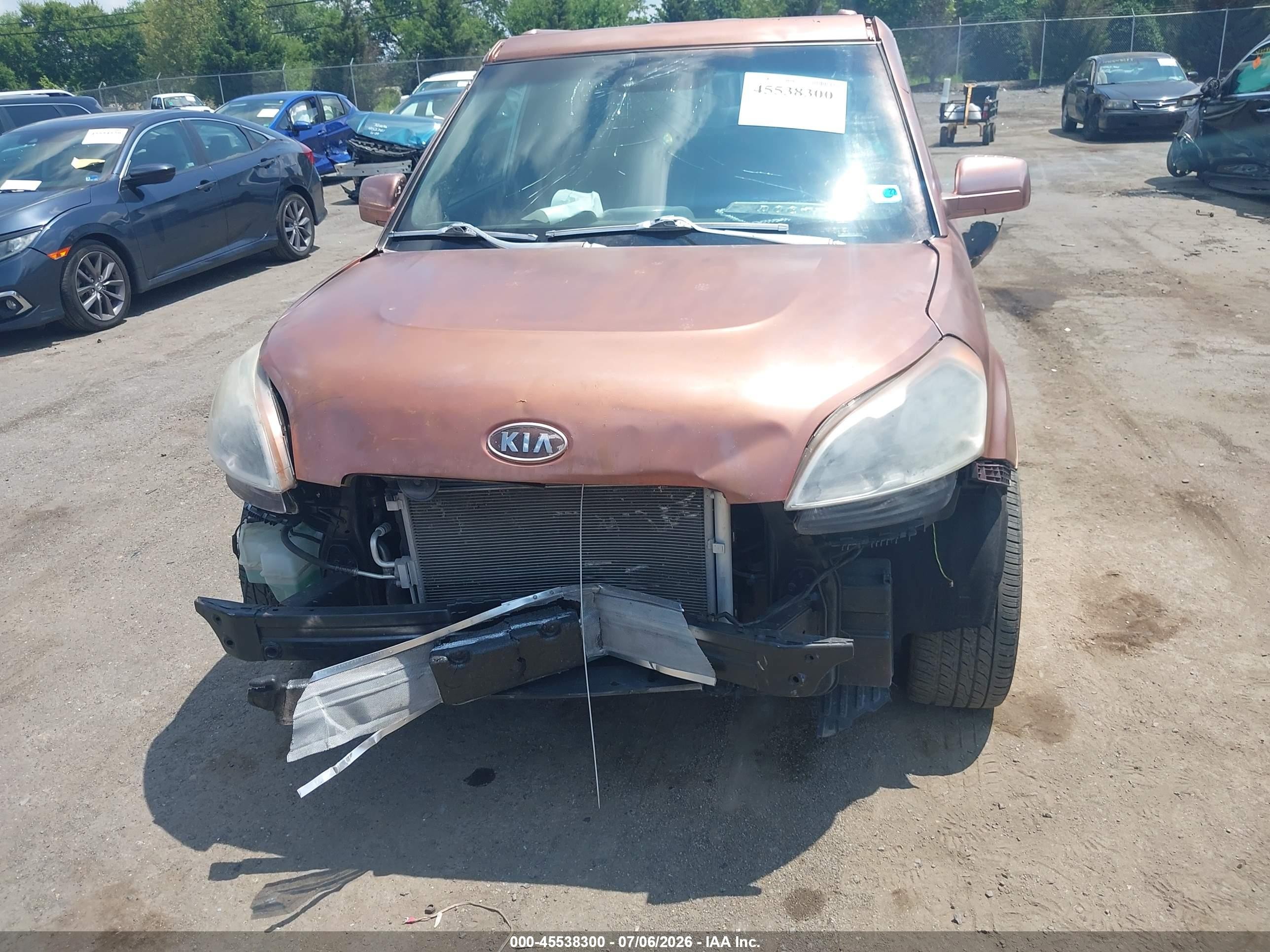 2013 Kia Soul   Orange vin: KNDJT2A58D7749921