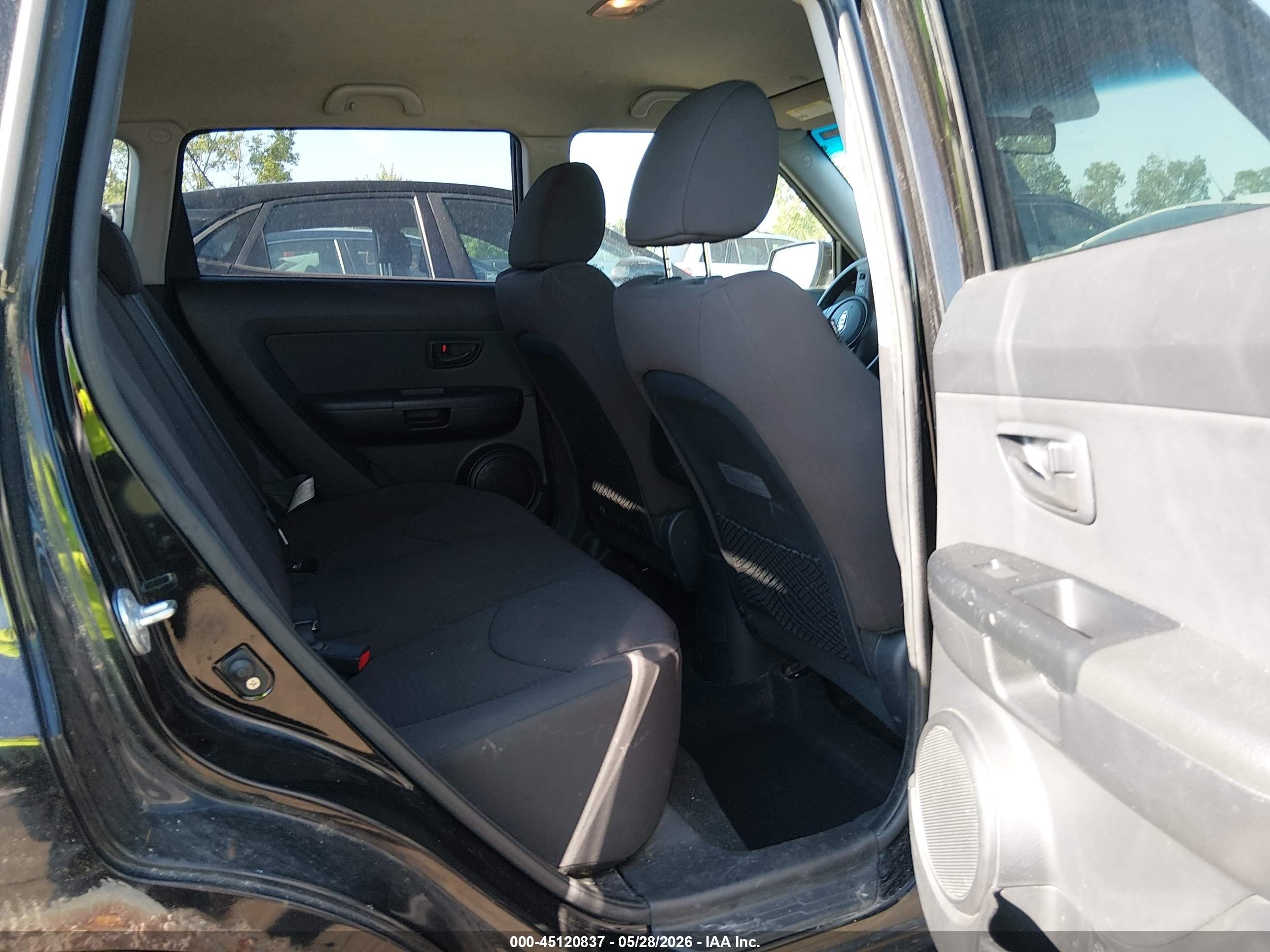 2013 Kia Soul   Black vin: KNDJT2A58D7750048