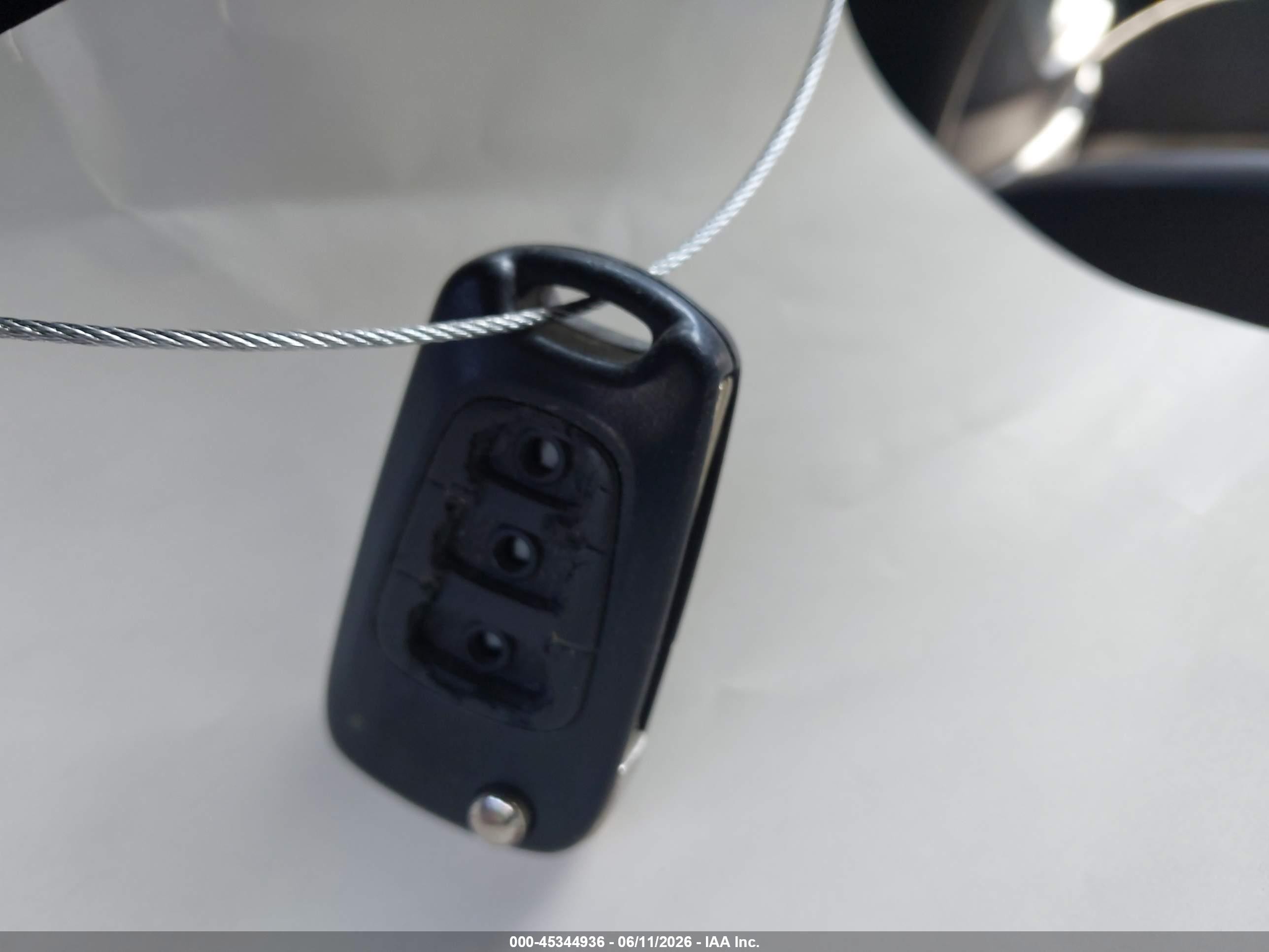 2013 Kia Soul Cream vin: KNDJT2A58D7757548