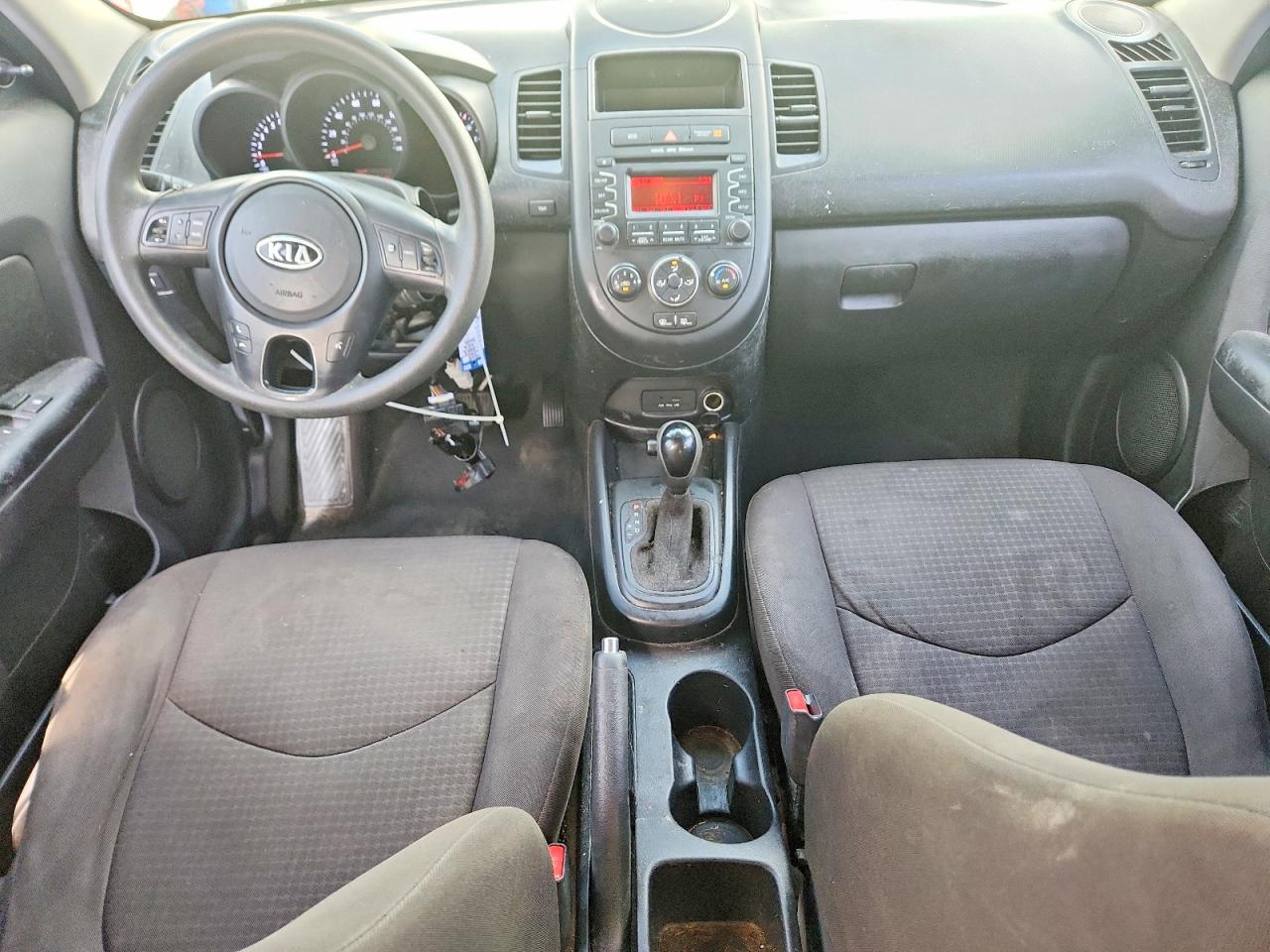 2012 Kia Soul Base Green vin: KNDJT2A59C7365550