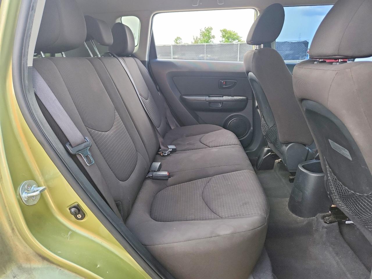 2012 Kia Soul Base Green vin: KNDJT2A59C7365550