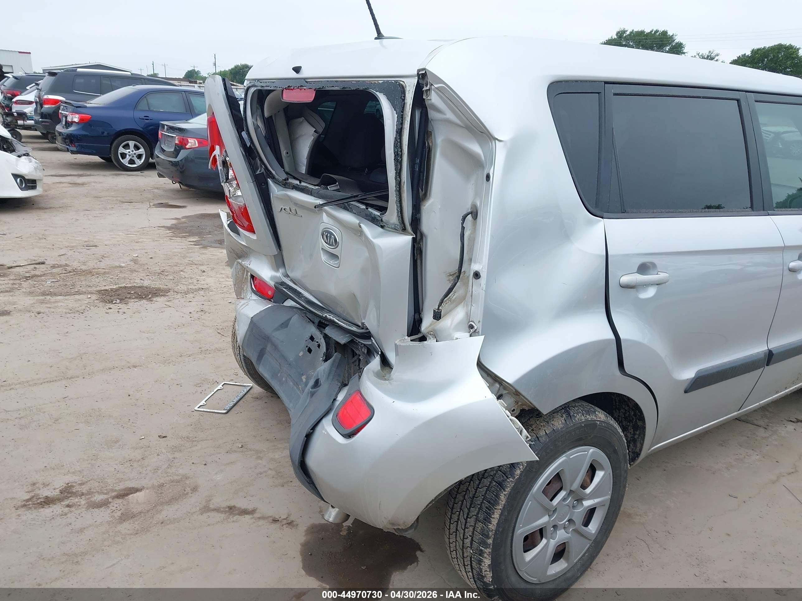 2012 Kia Soul   Silver vin: KNDJT2A59C7390061