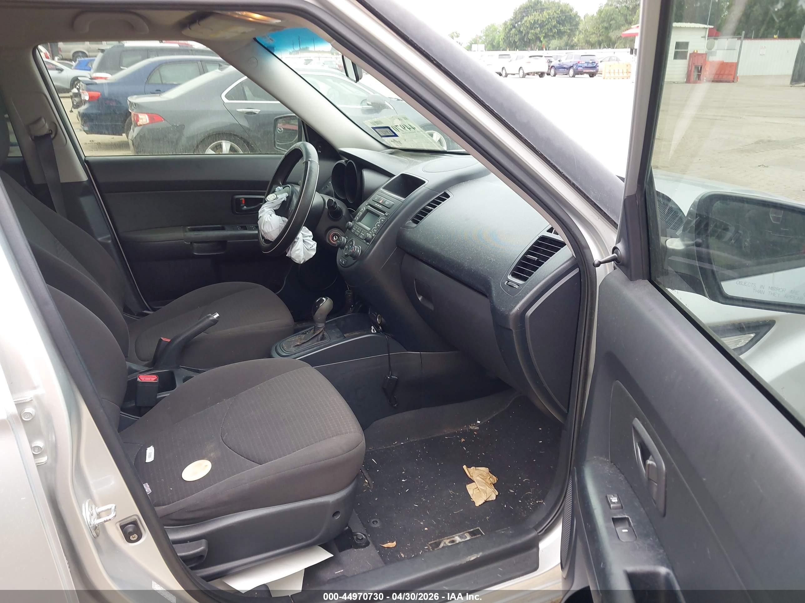 2012 Kia Soul   Silver vin: KNDJT2A59C7390061