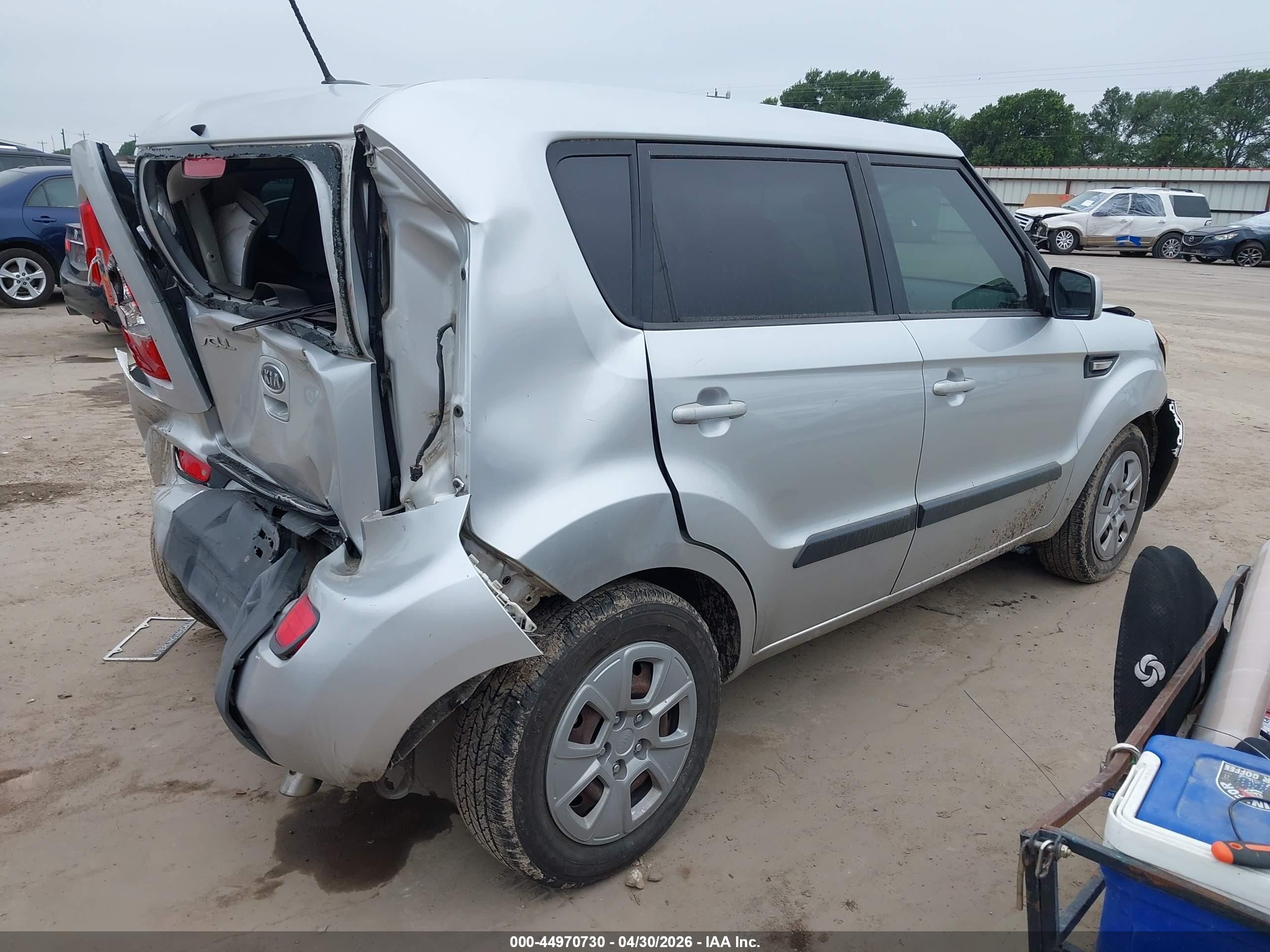 2012 Kia Soul   Silver vin: KNDJT2A59C7390061