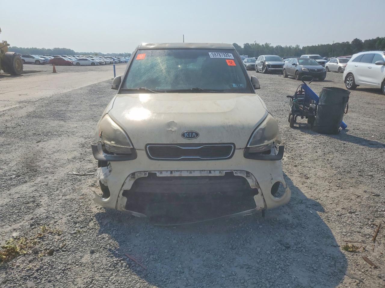 2012 Kia Soul Base Beige vin: KNDJT2A59C7471271