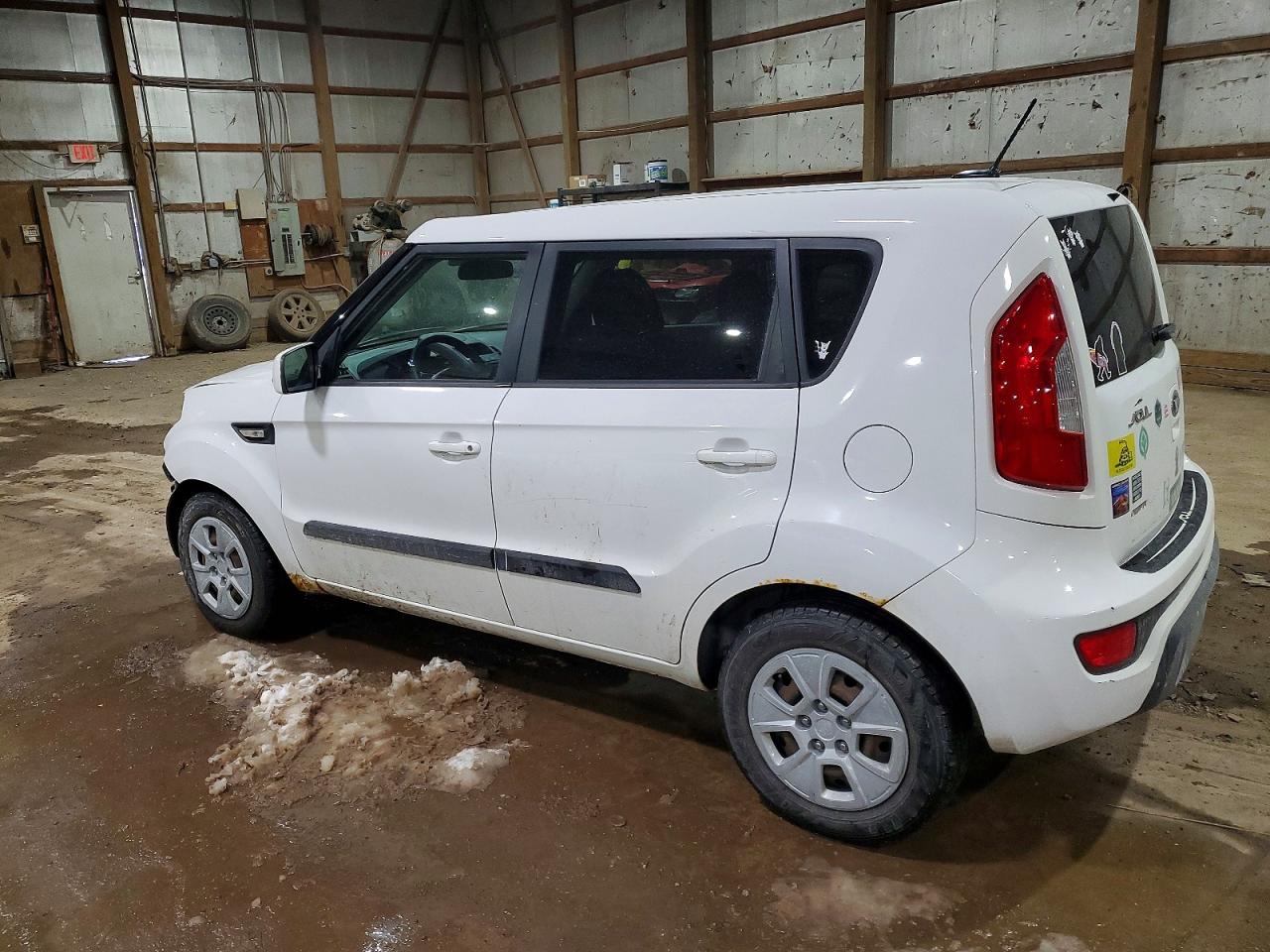 2013 Kia Soul White vin: KNDJT2A59D7484099