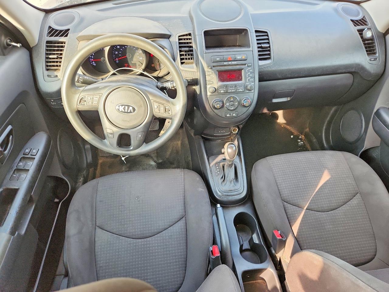 2013 Kia Soul Base Серый vin: KNDJT2A59D7493563