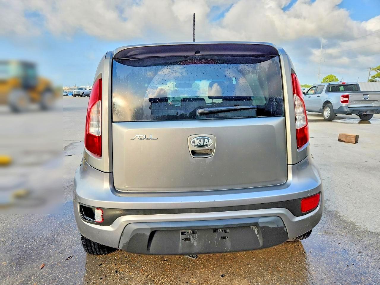 2013 Kia Soul Base Серый vin: KNDJT2A59D7493563