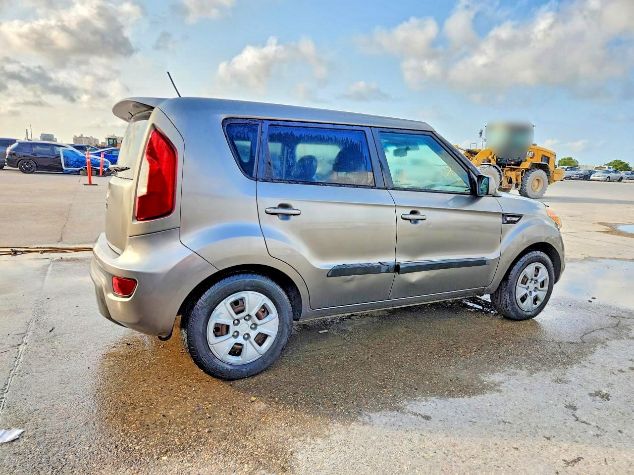 2013 Kia Soul Base Серый vin: KNDJT2A59D7493563