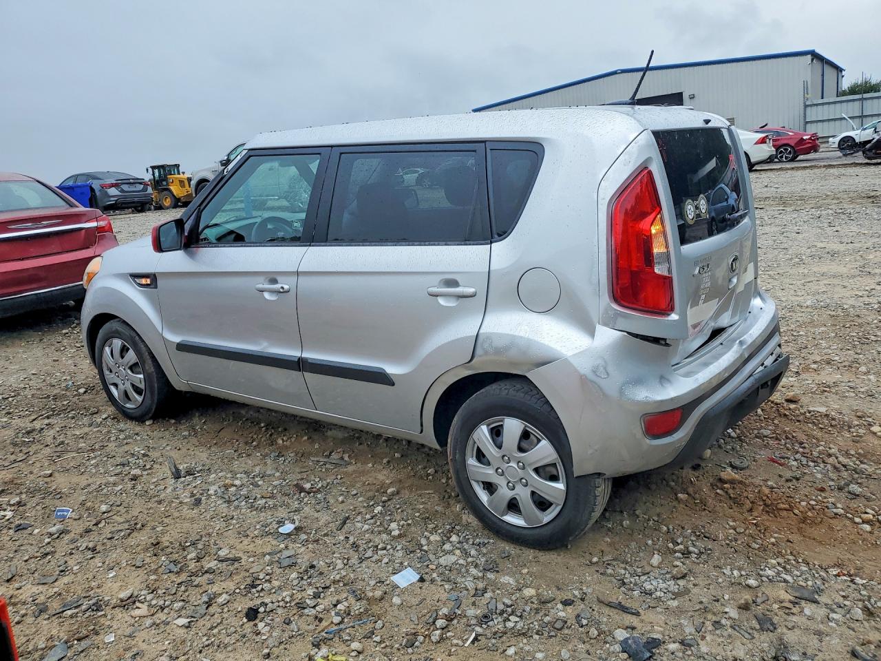 2013 Kia Soul Base Silver vin: KNDJT2A59D7526111