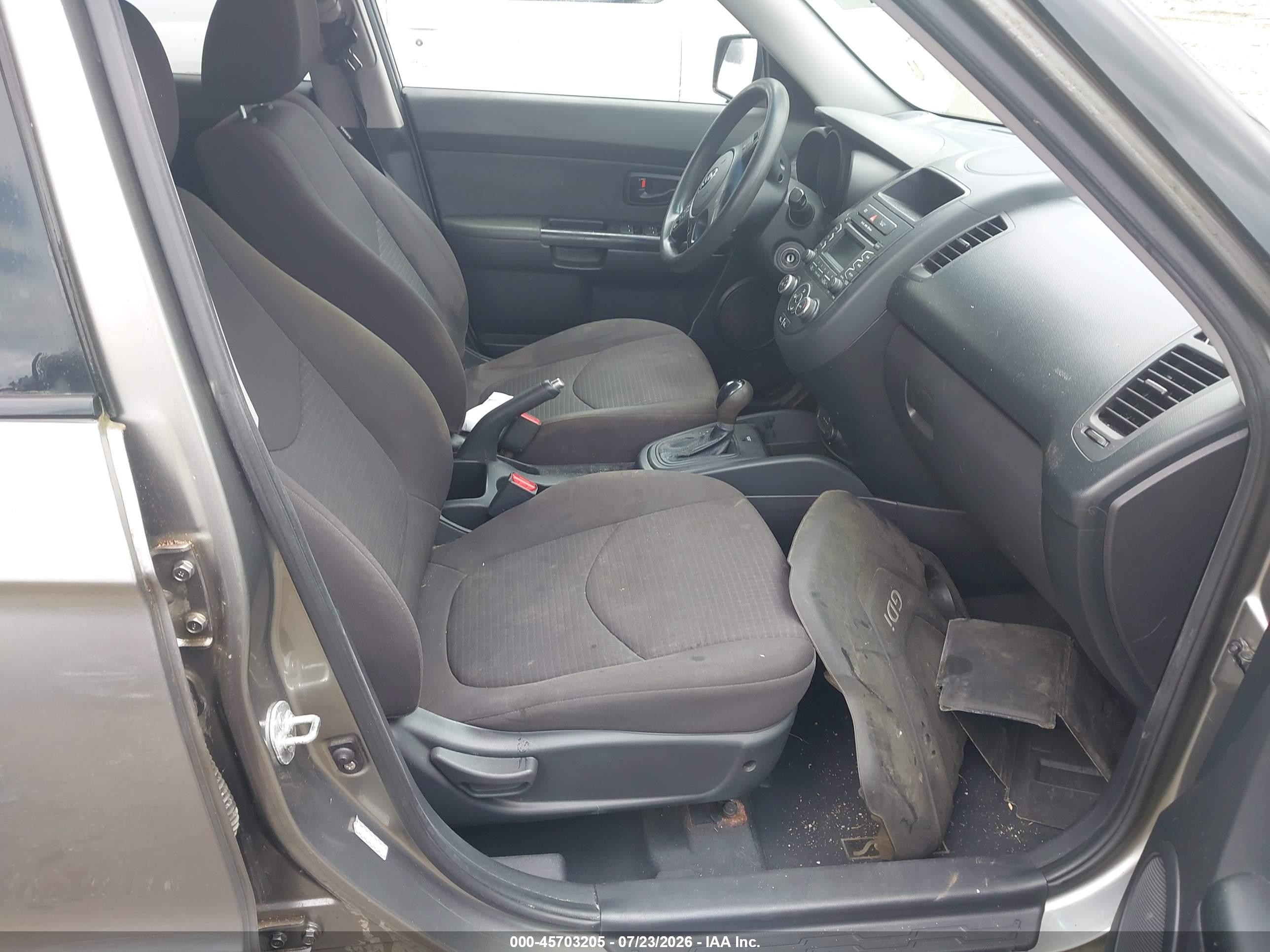 2013 Kia Soul   Gray vin: KNDJT2A59D7527291