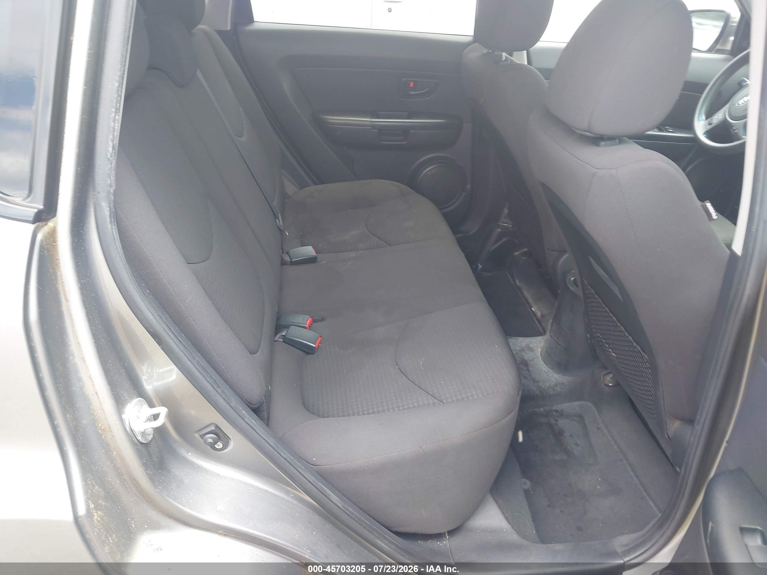 2013 Kia Soul   Gray vin: KNDJT2A59D7527291