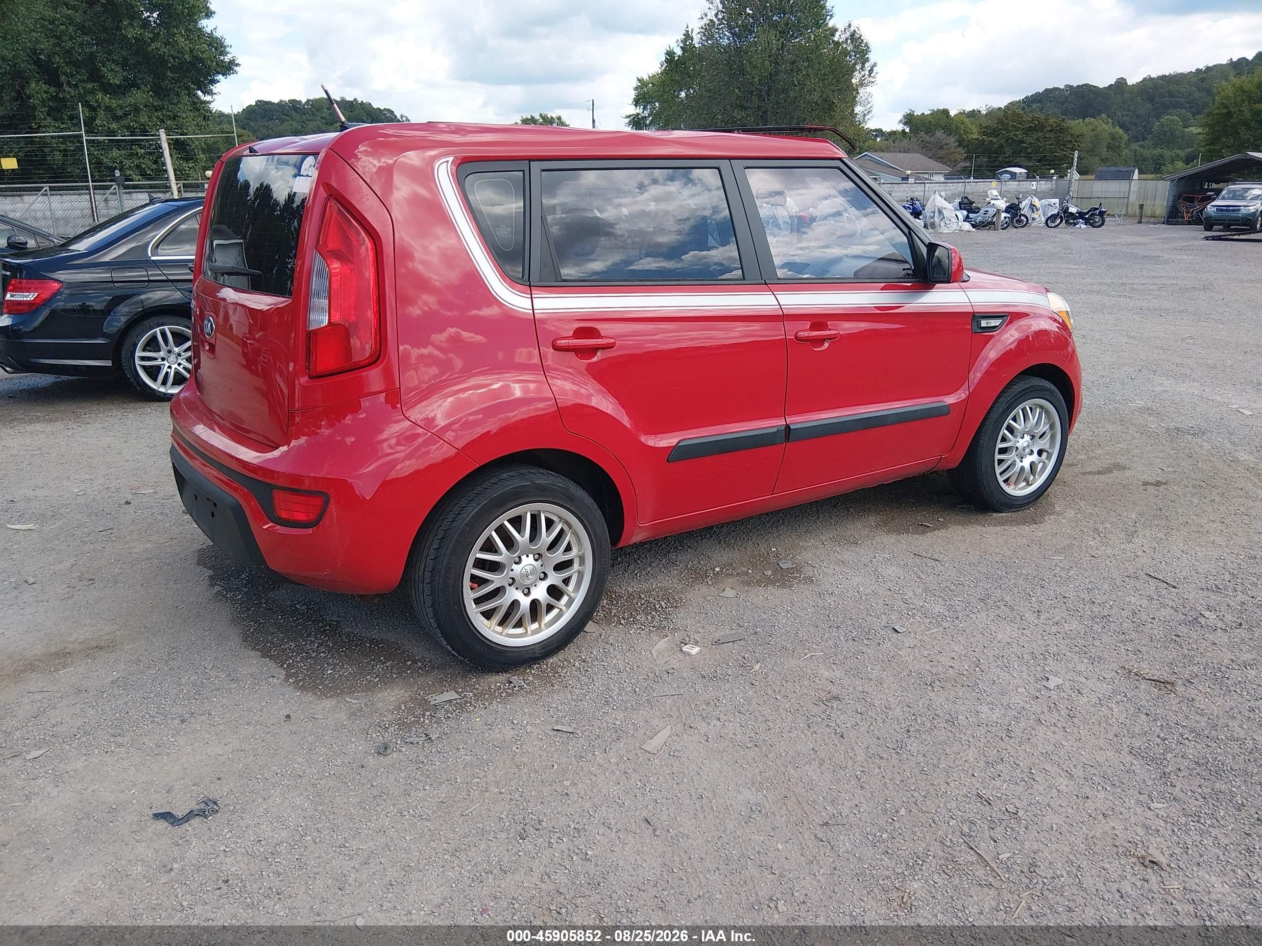 2013 Kia Soul   Red vin: KNDJT2A59D7574806