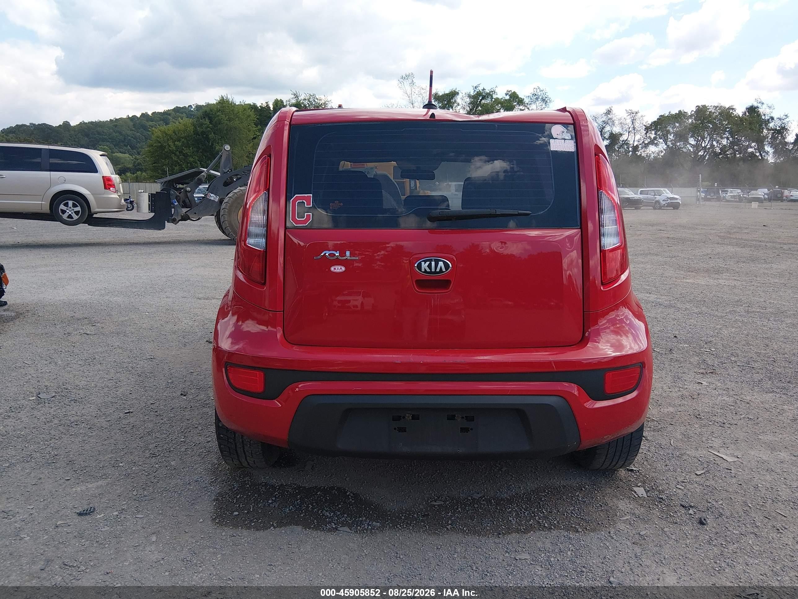 2013 Kia Soul   Red vin: KNDJT2A59D7574806